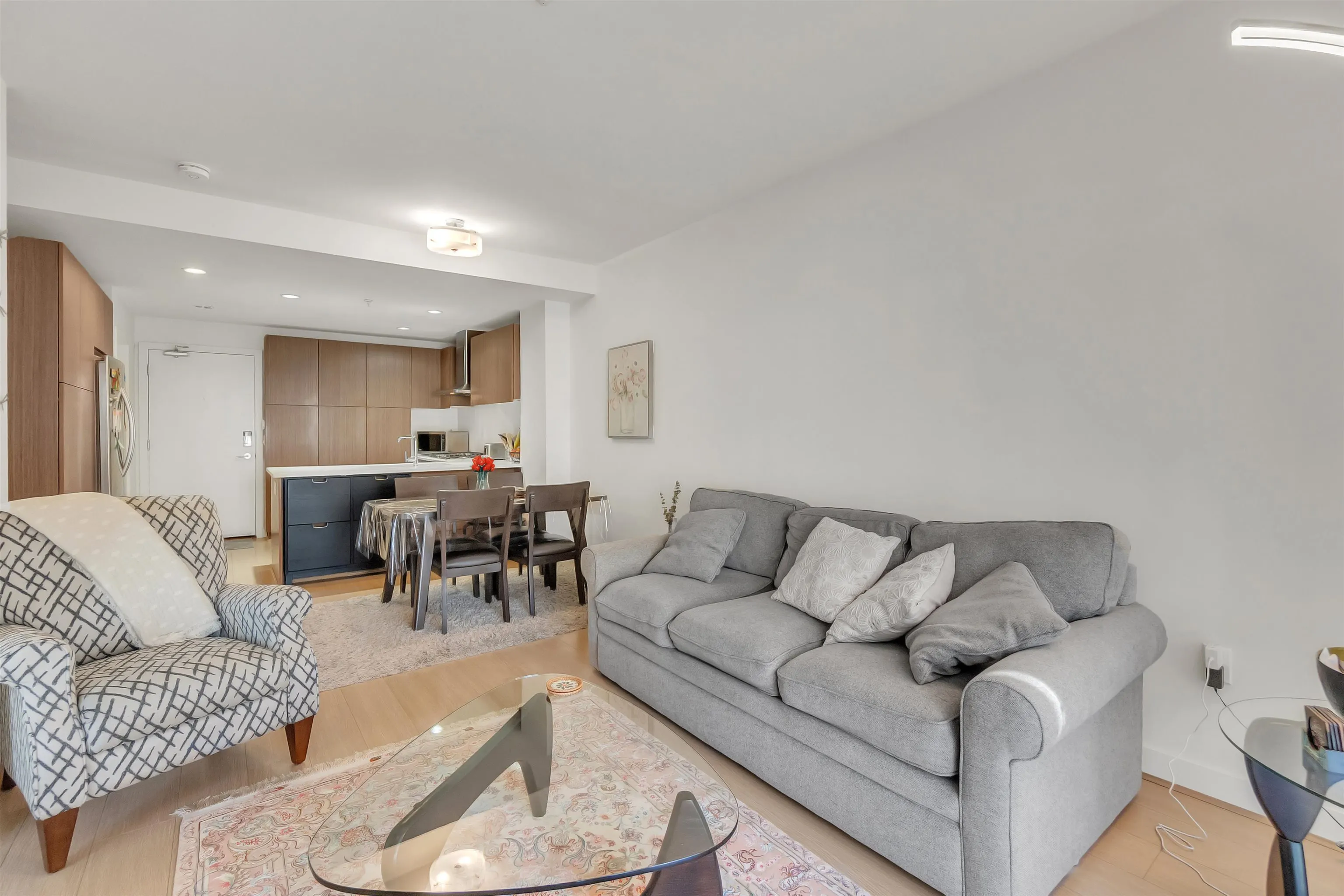 6033 Gray Avenue #609