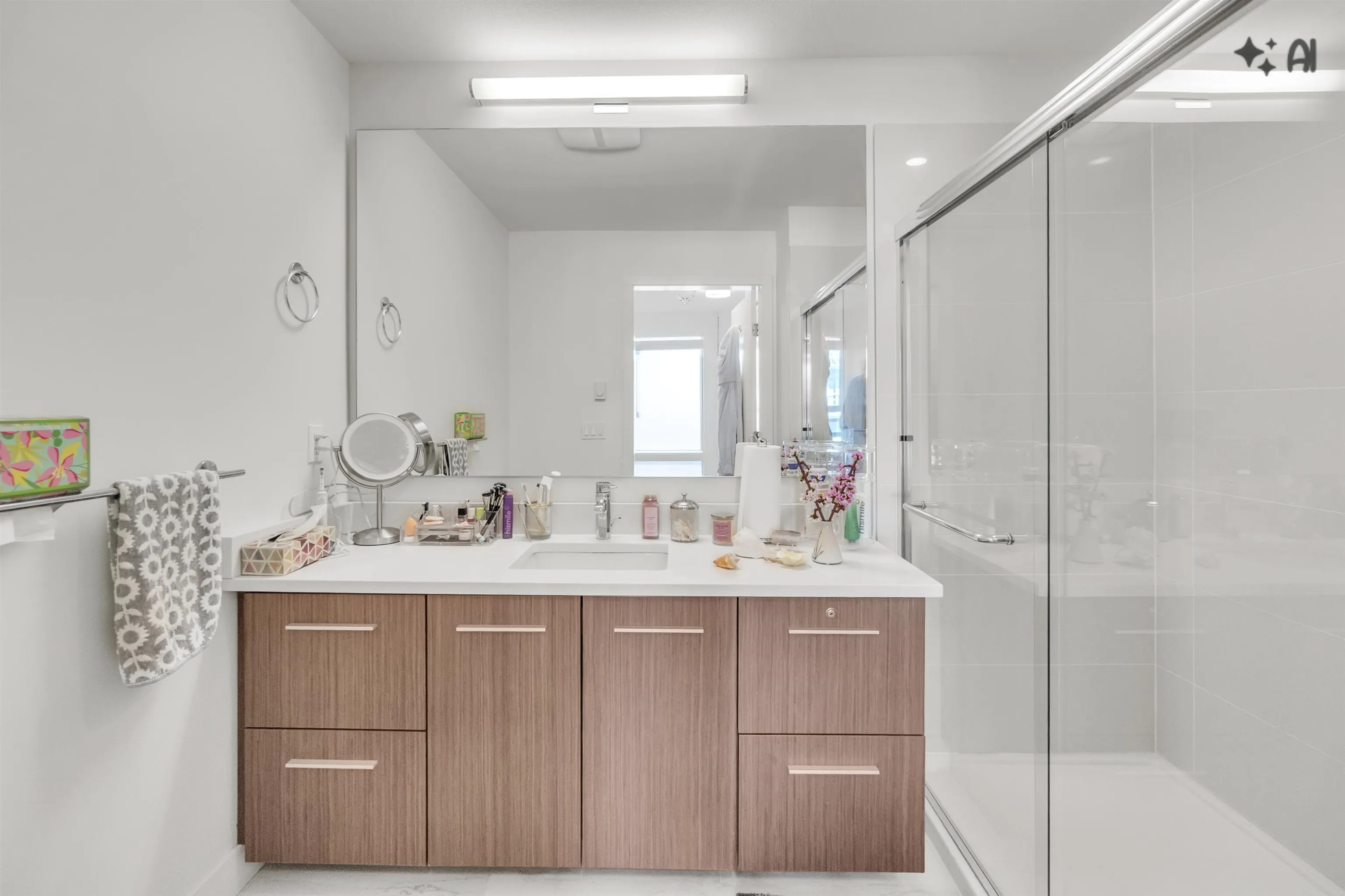 6033 Gray Avenue #609