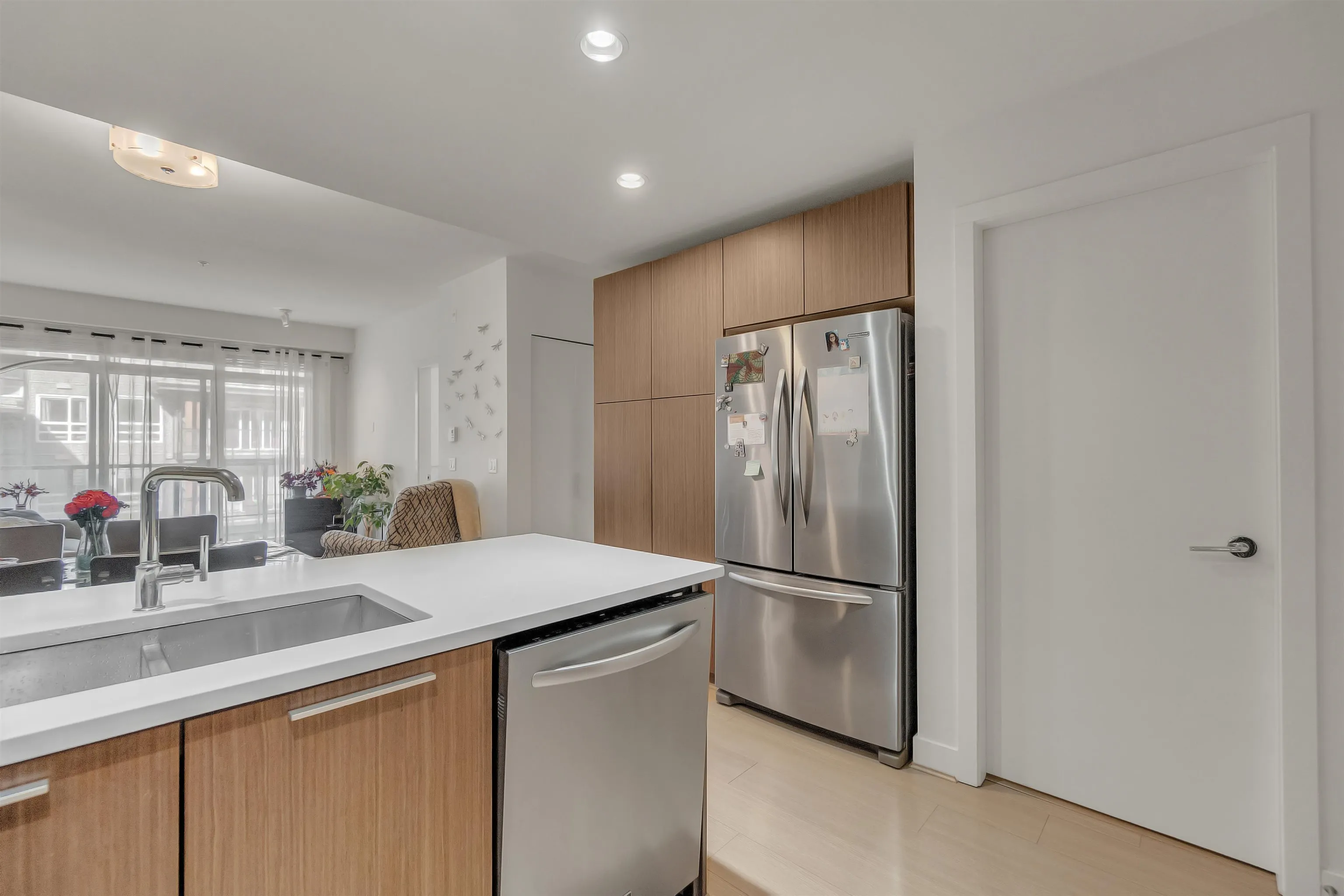 6033 Gray Avenue #609