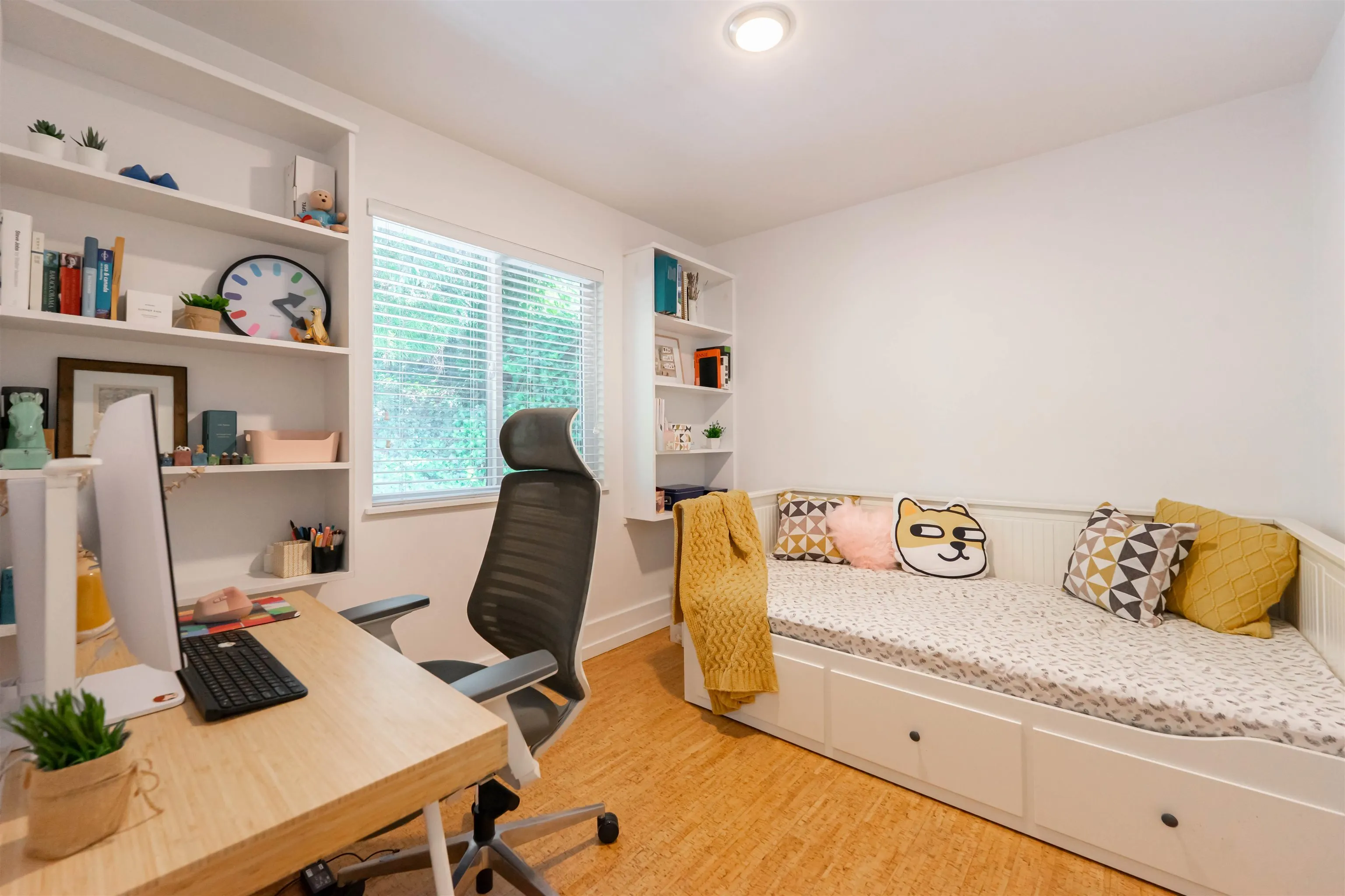 3341 Marine Drive