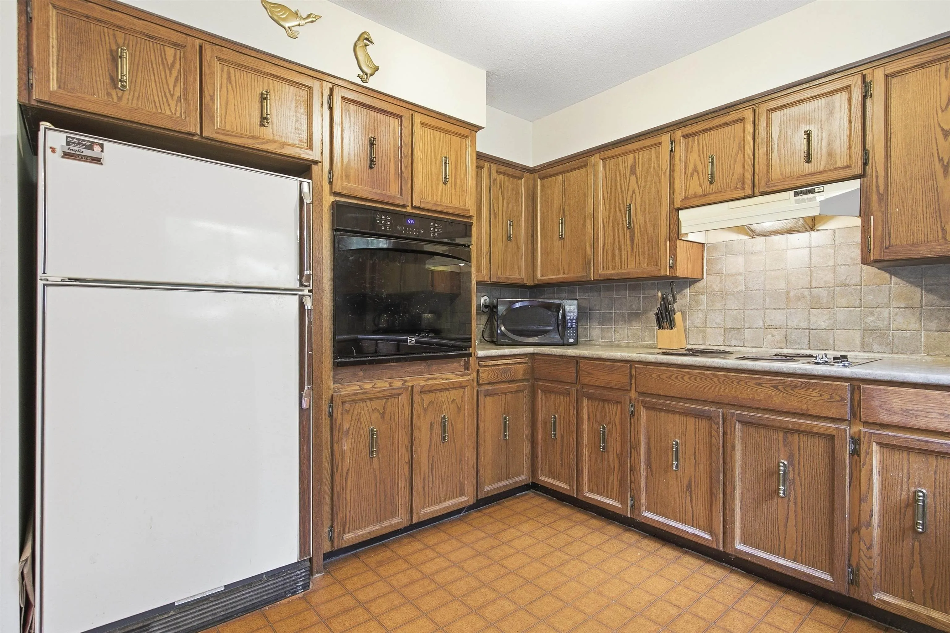 1215 Cypress Place