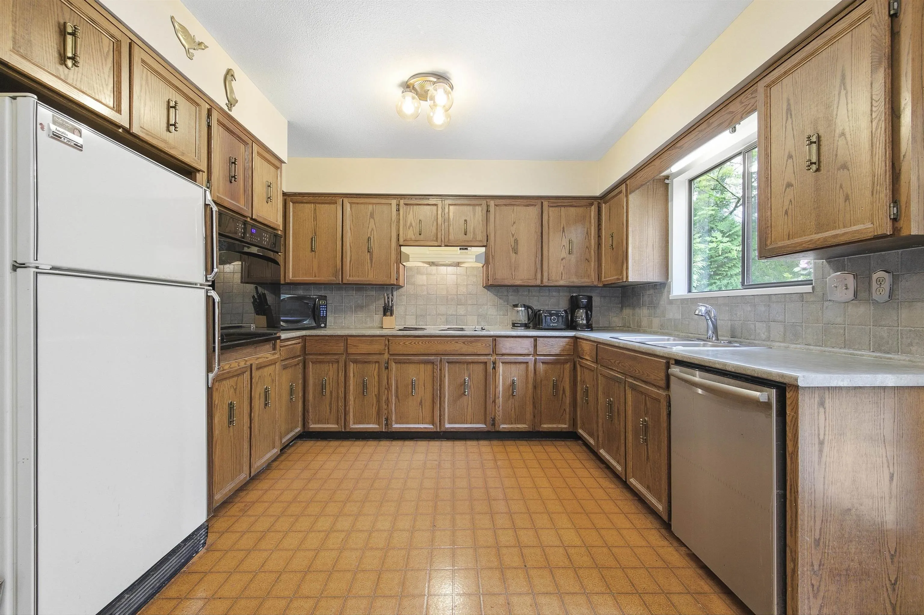 1215 Cypress Place