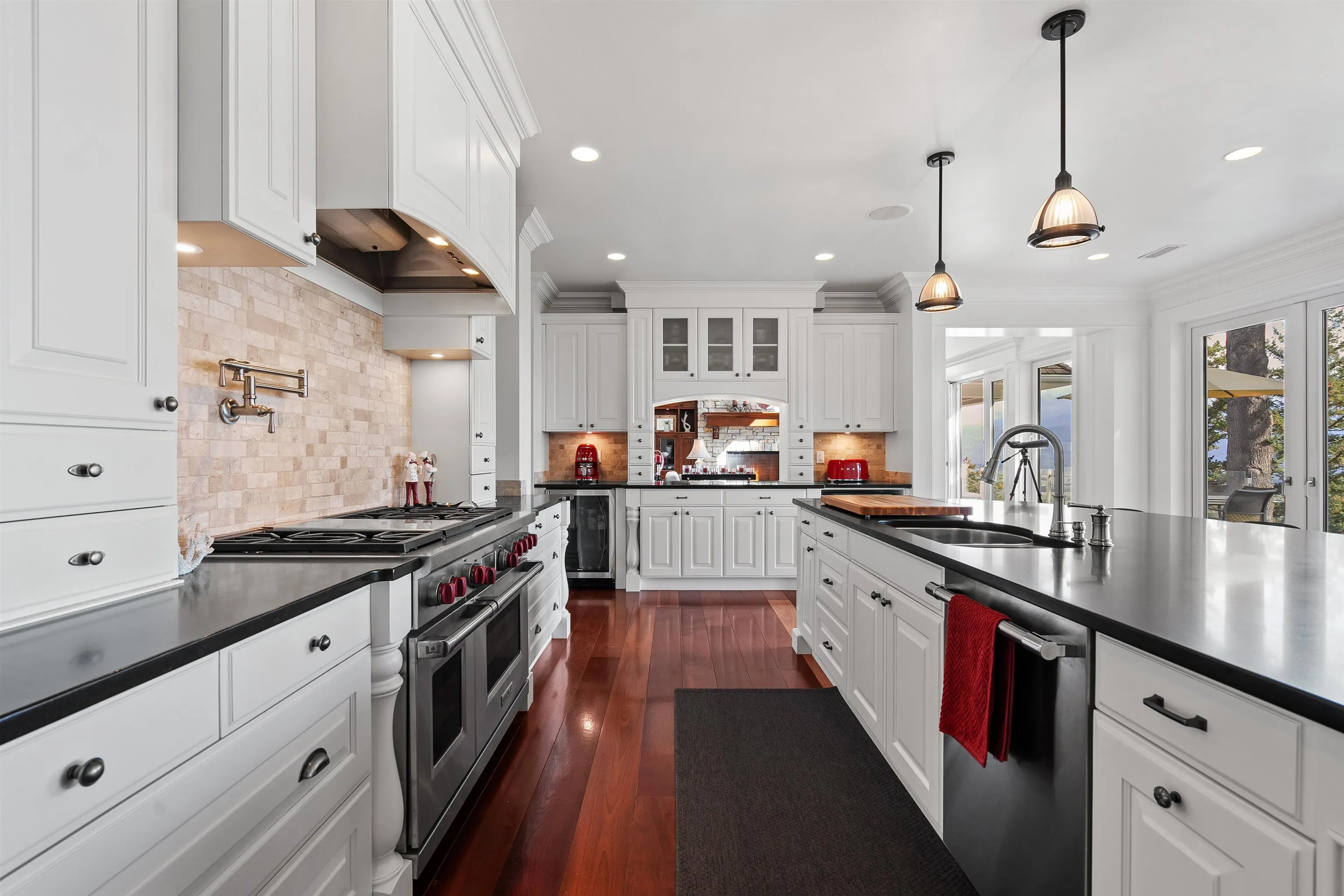 2430 Jonquil Court