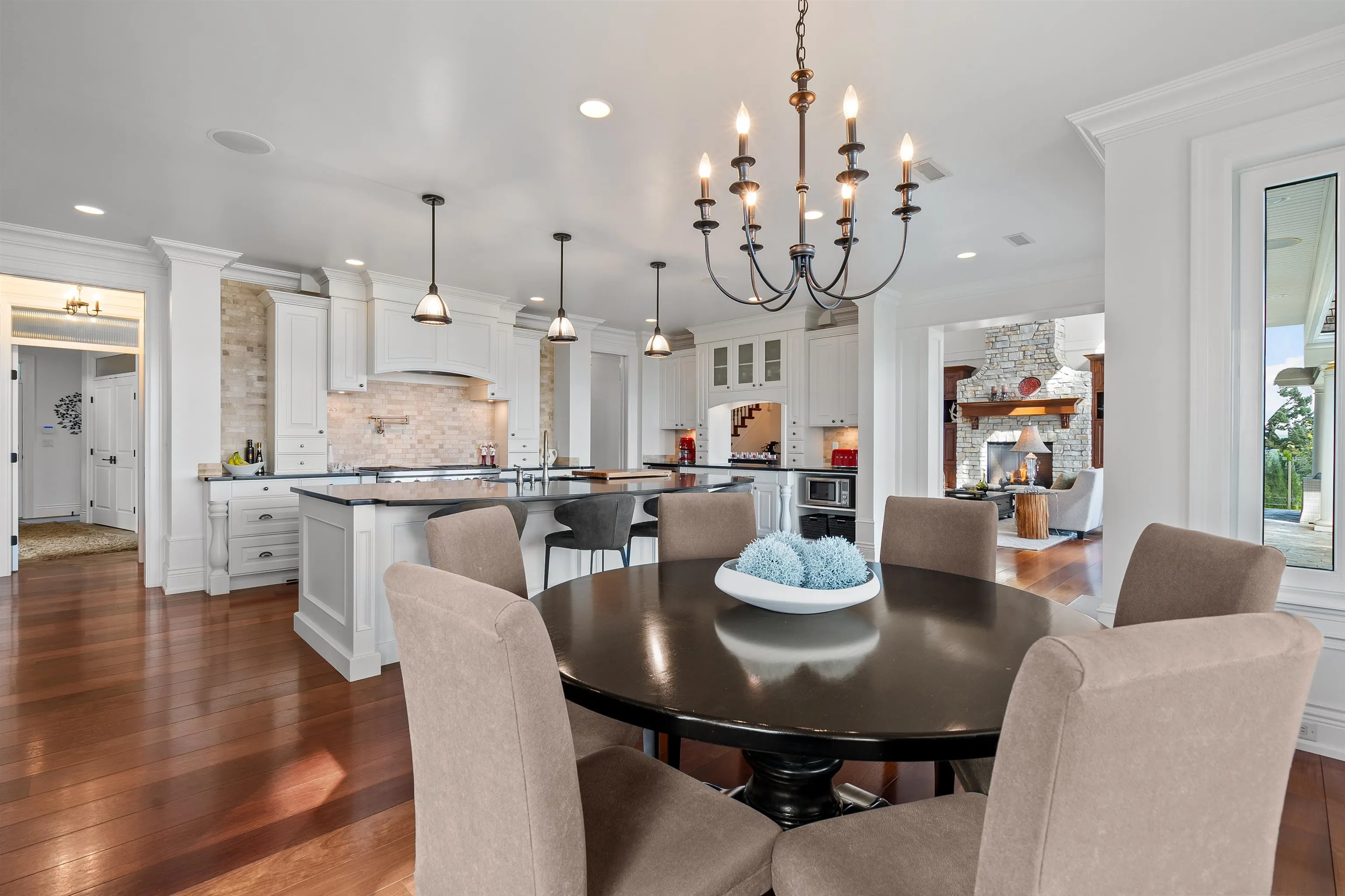 2430 Jonquil Court