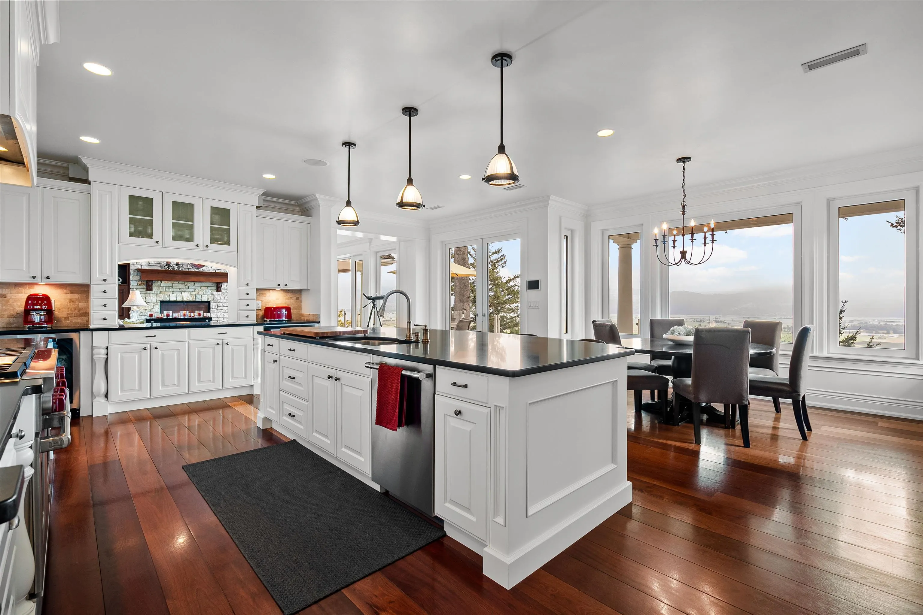 2430 Jonquil Court