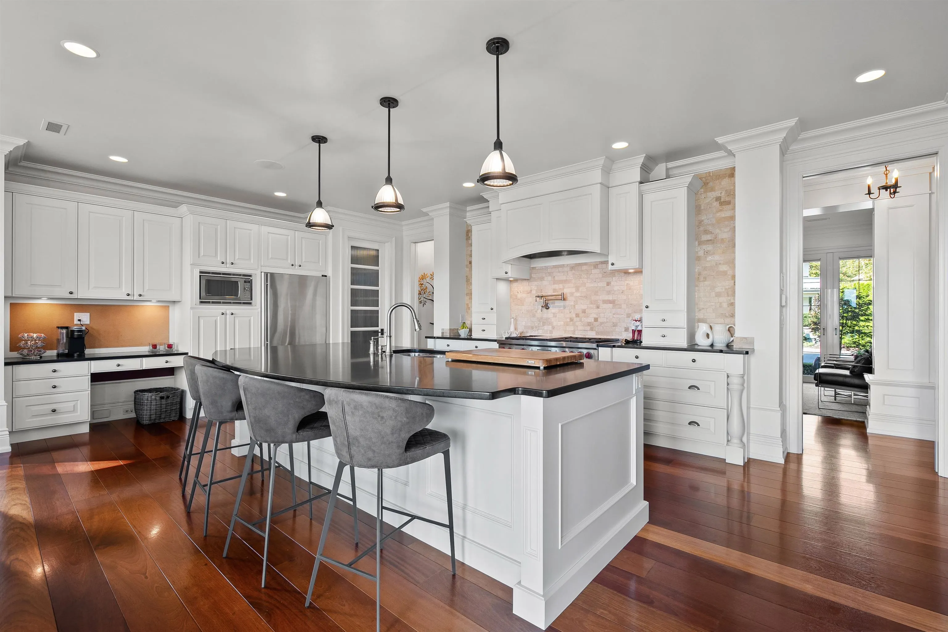 2430 Jonquil Court