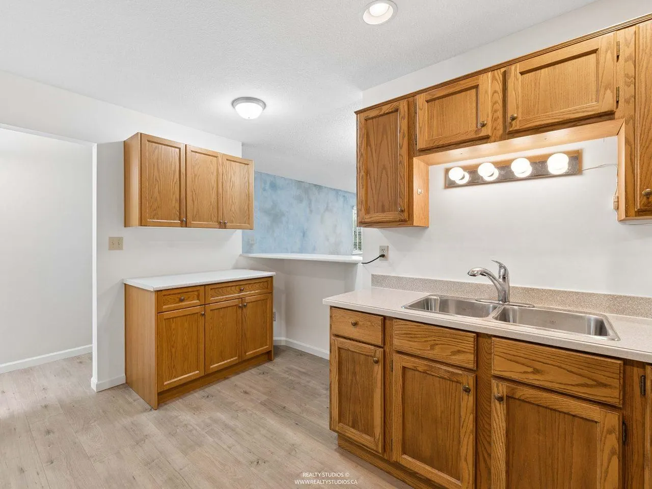 1328 Brunette Avenue #9