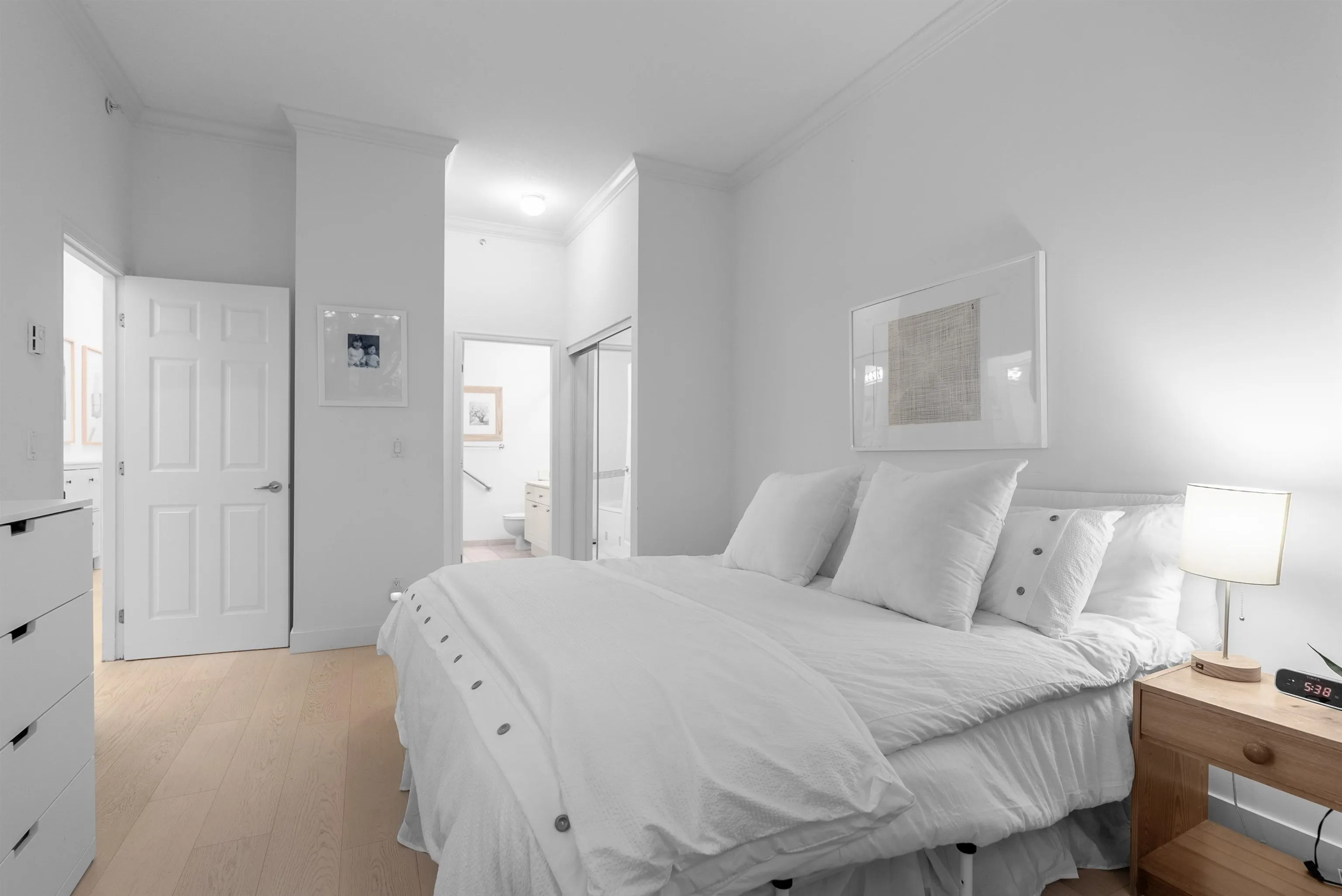 160 W Keith Road #101