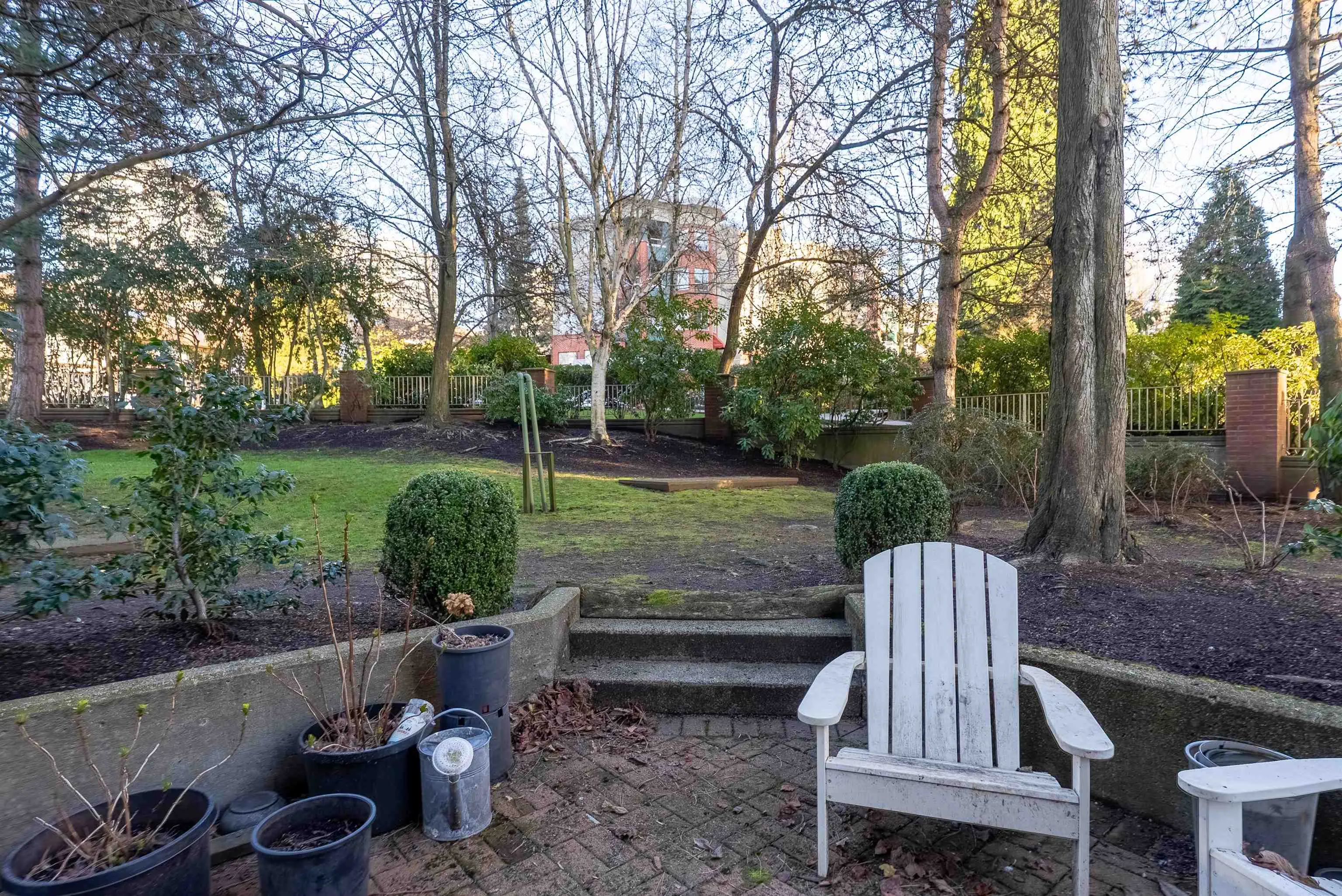160 W Keith Road #101