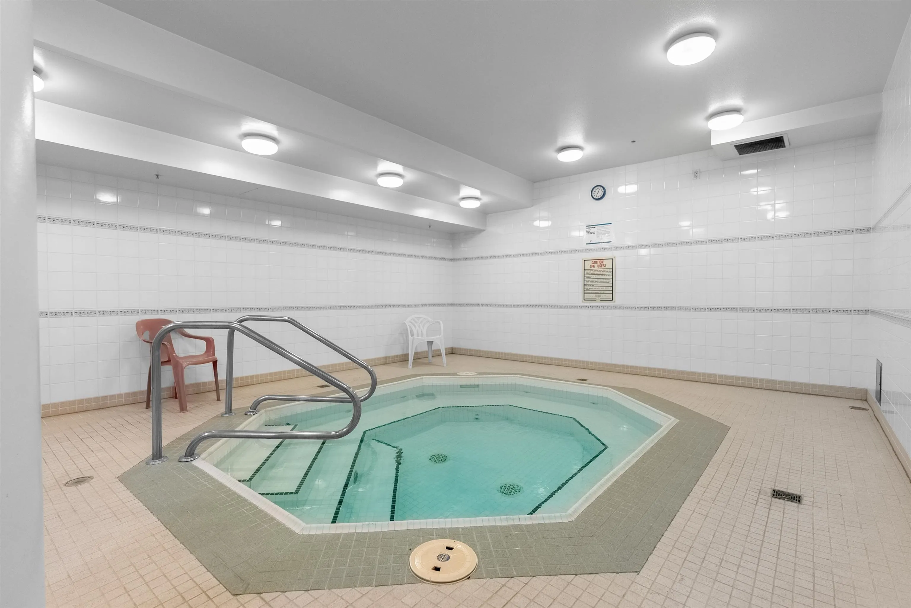 160 W Keith Road #101
