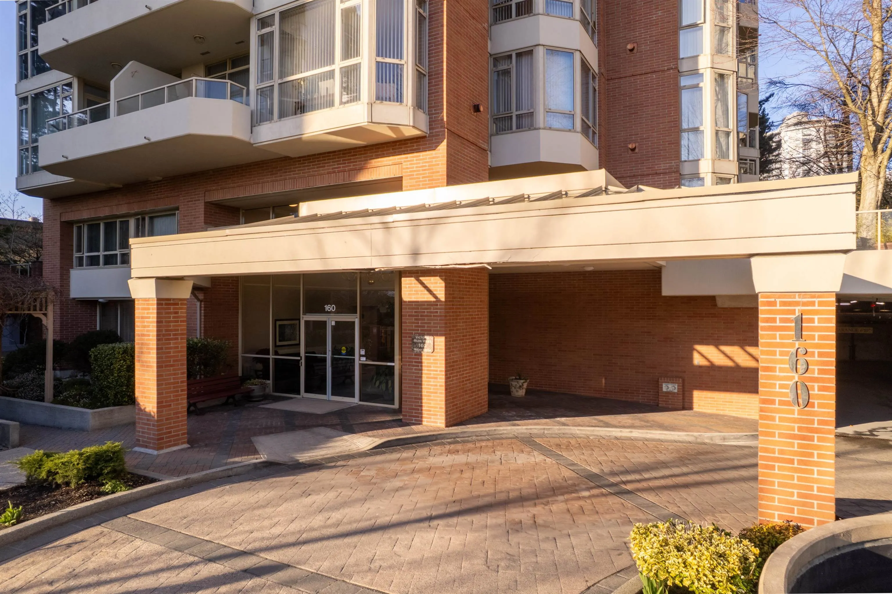 160 W Keith Road #101
