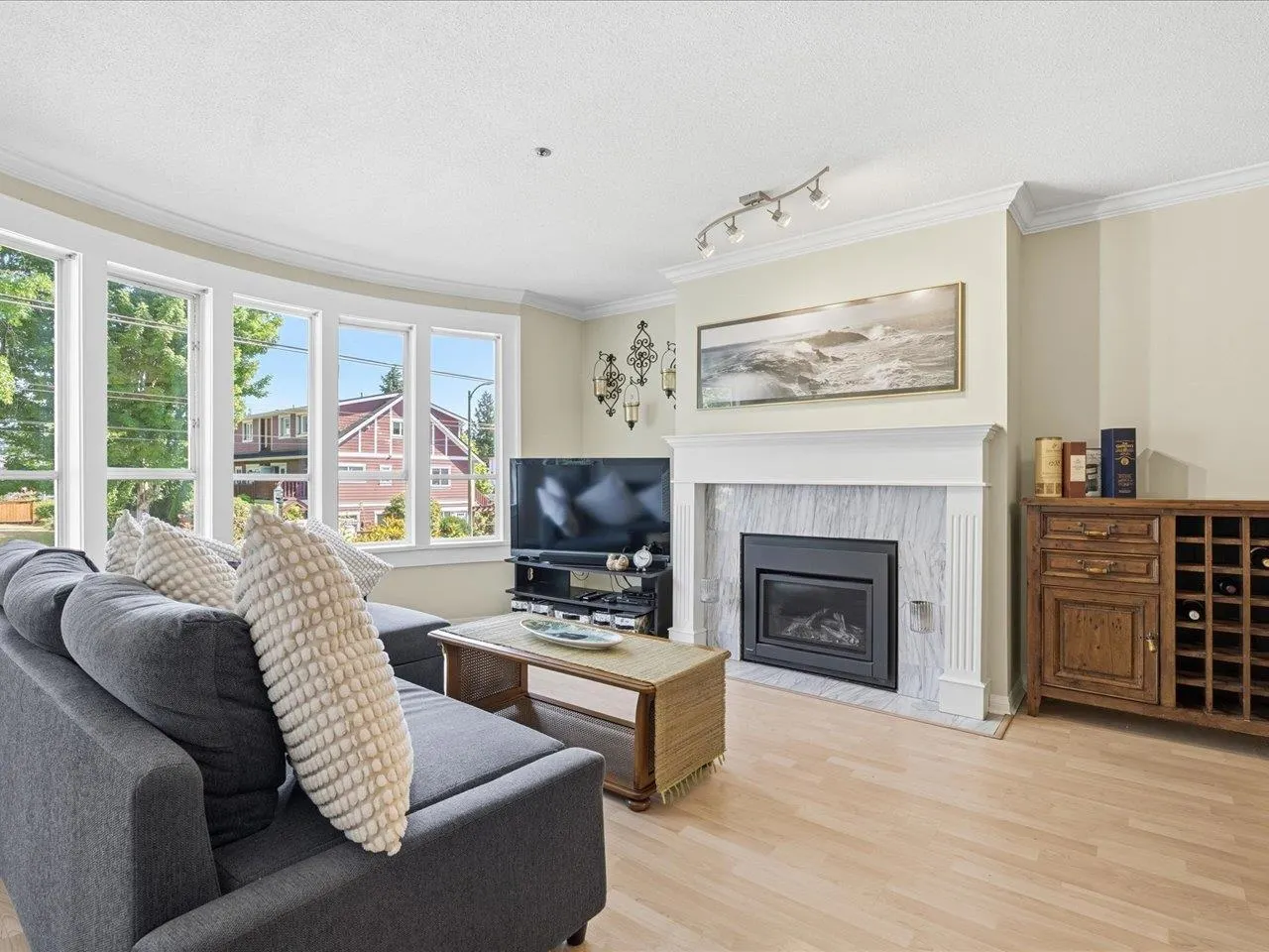 3220 W 4th Avenue #201