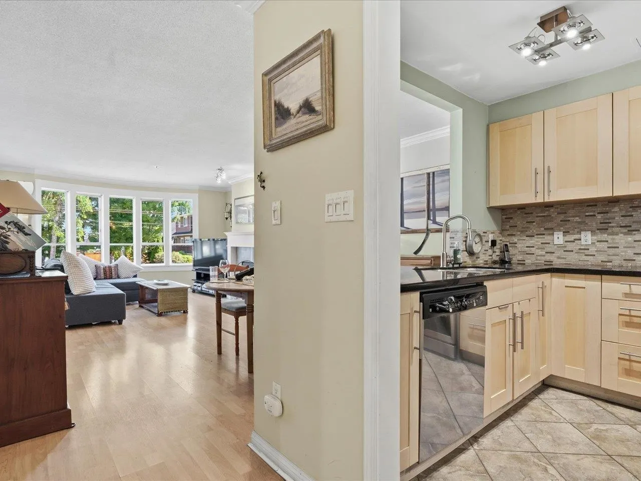 3220 W 4th Avenue #201