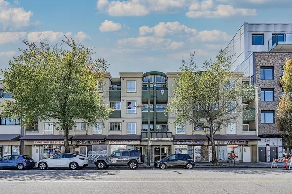 868 Kingsway #211