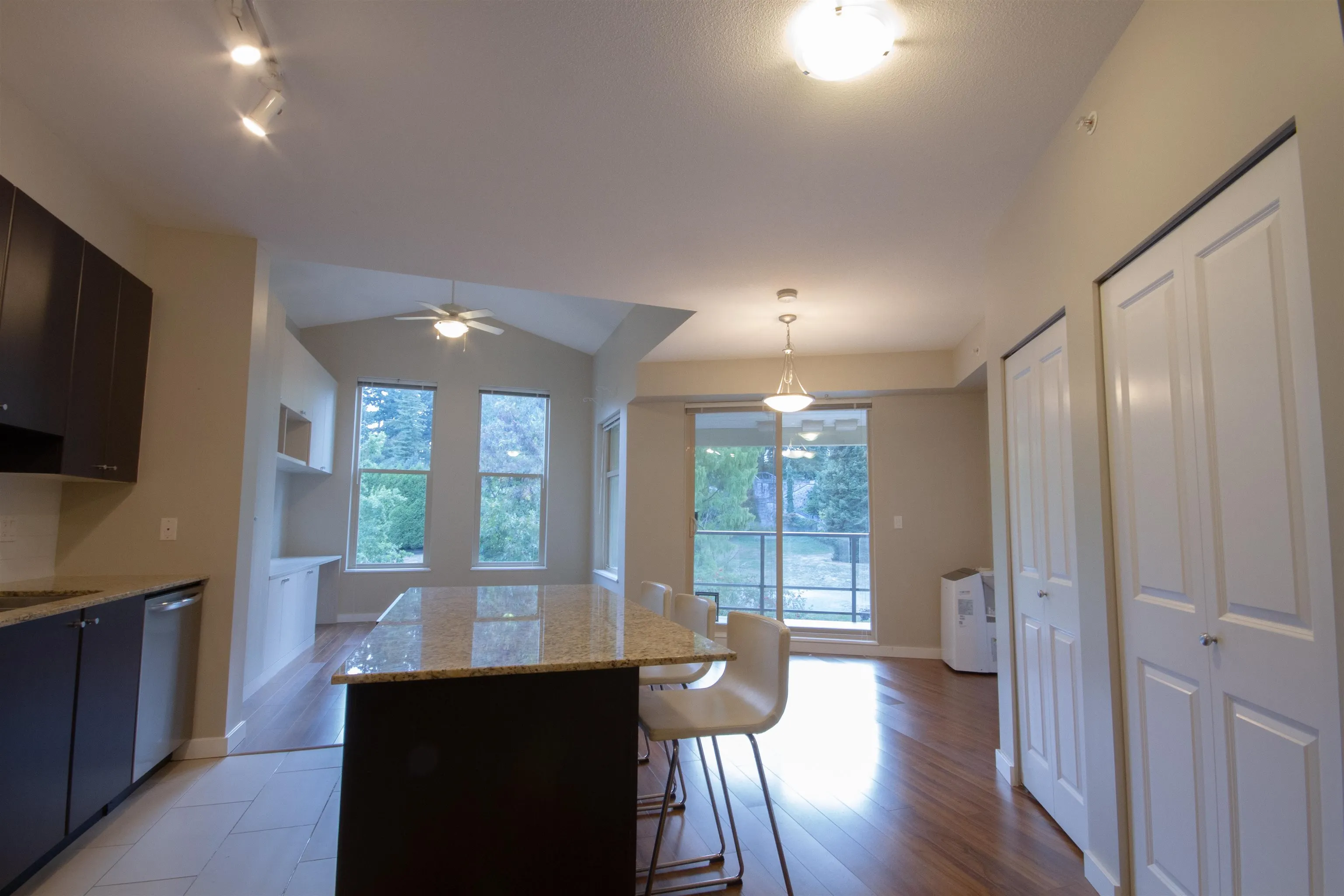 265 Ross Drive #402