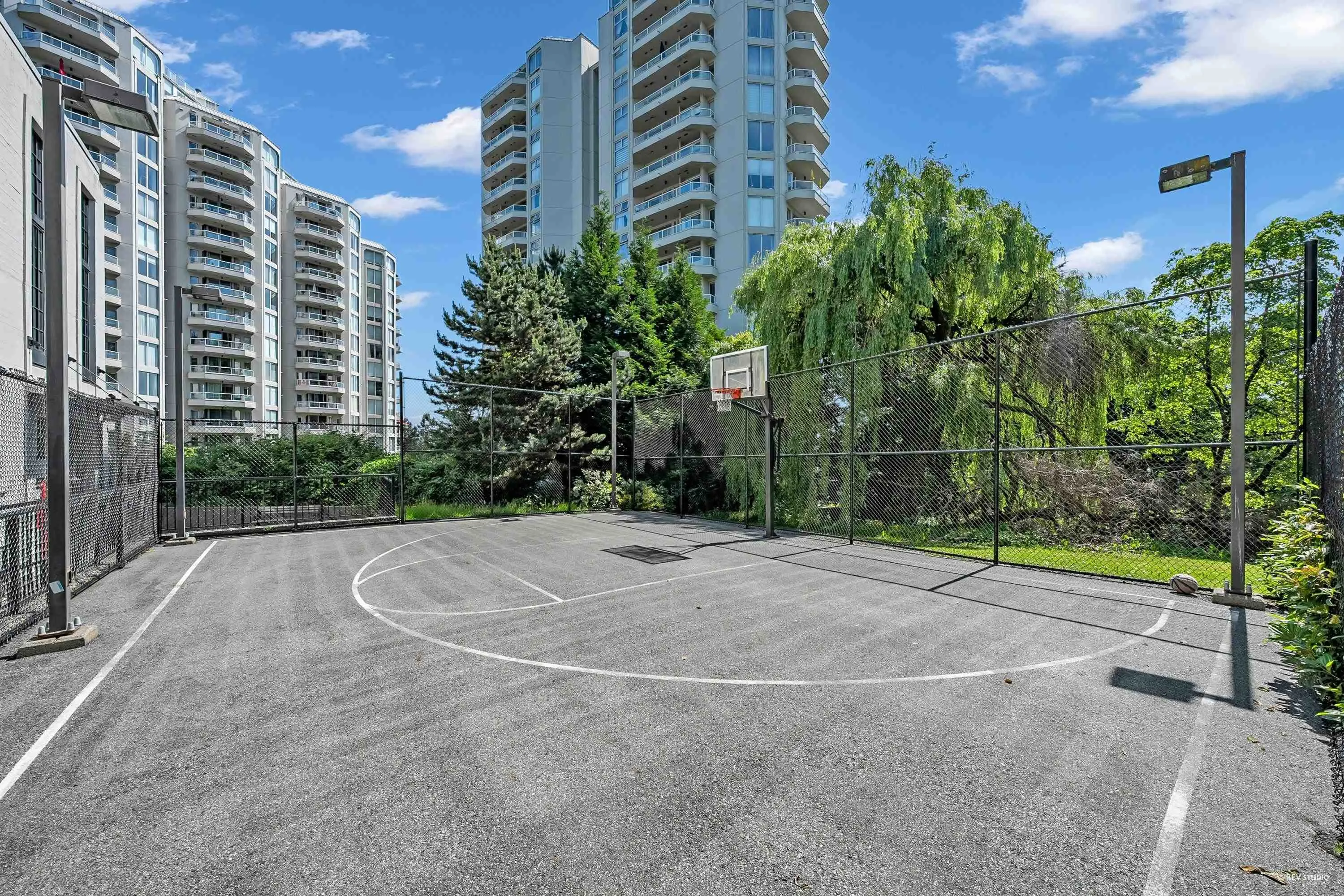 265 Ross Drive #402