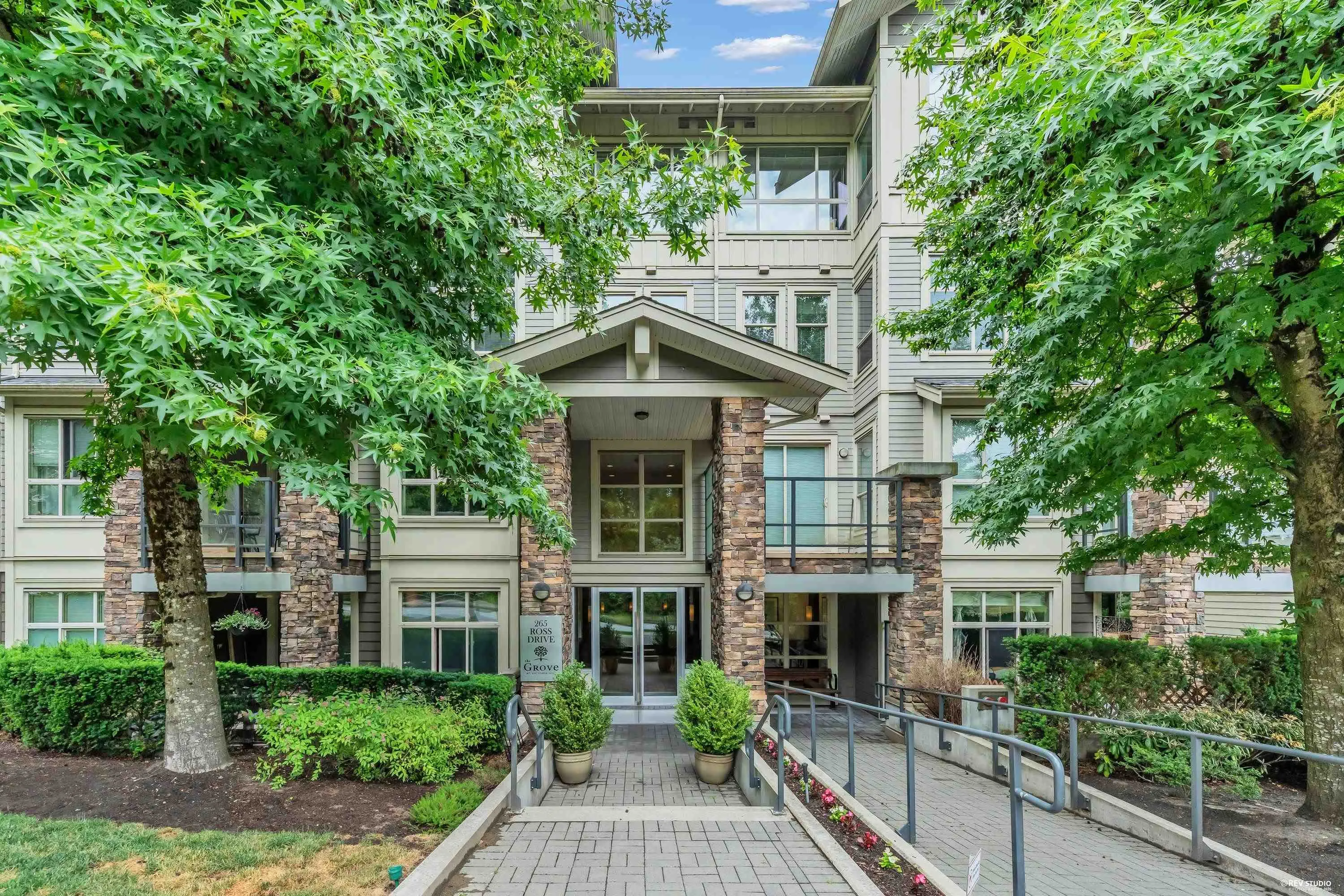 265 Ross Drive #402