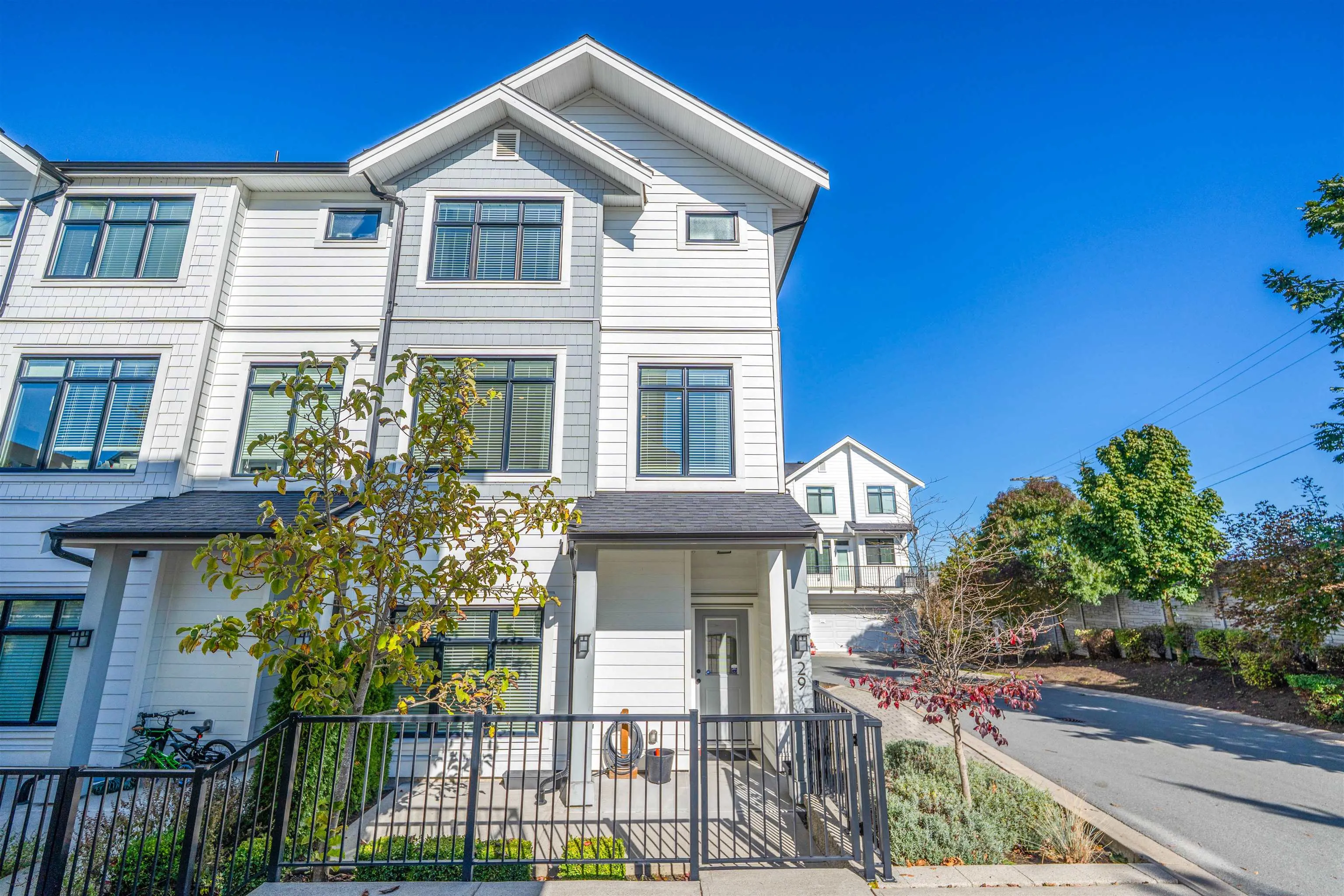 17557 100 Avenue #29