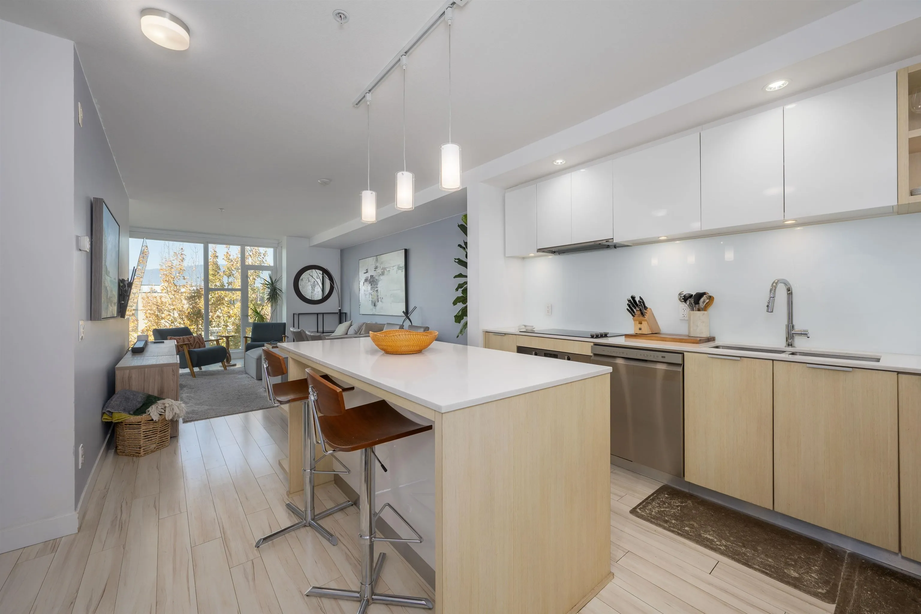 111 E 3rd Street #409
