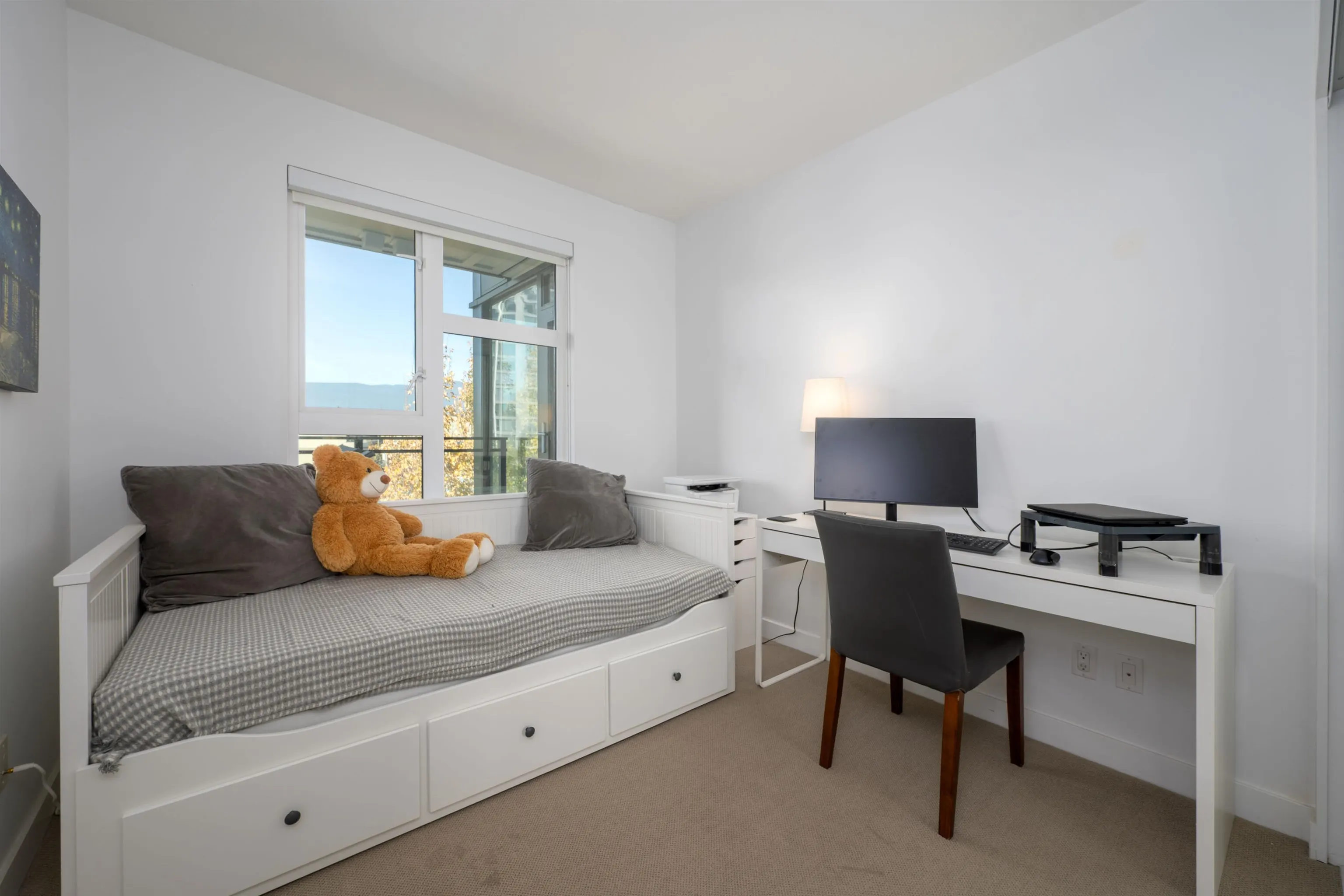 111 E 3rd Street #409