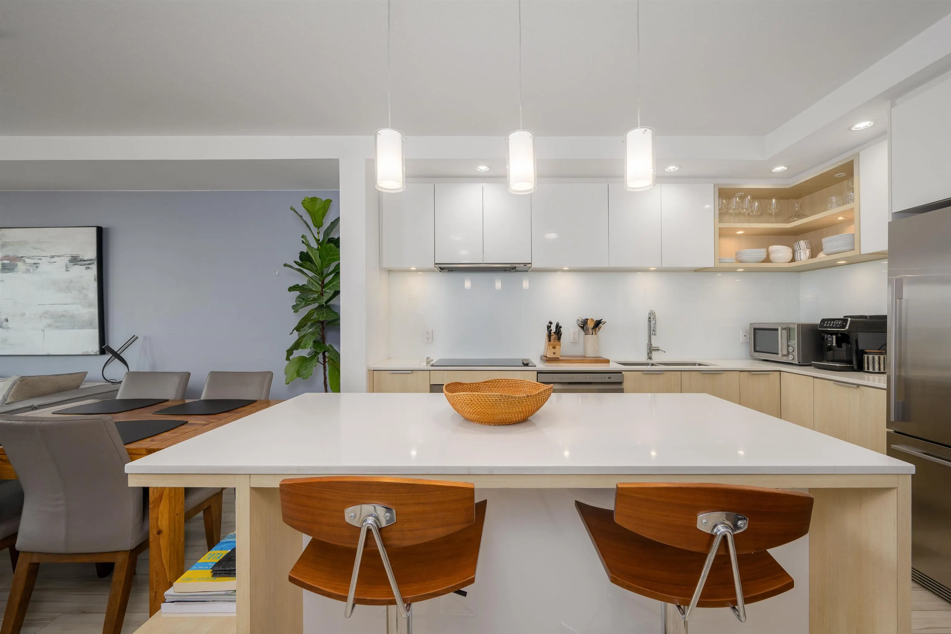 111 E 3rd Street #409
