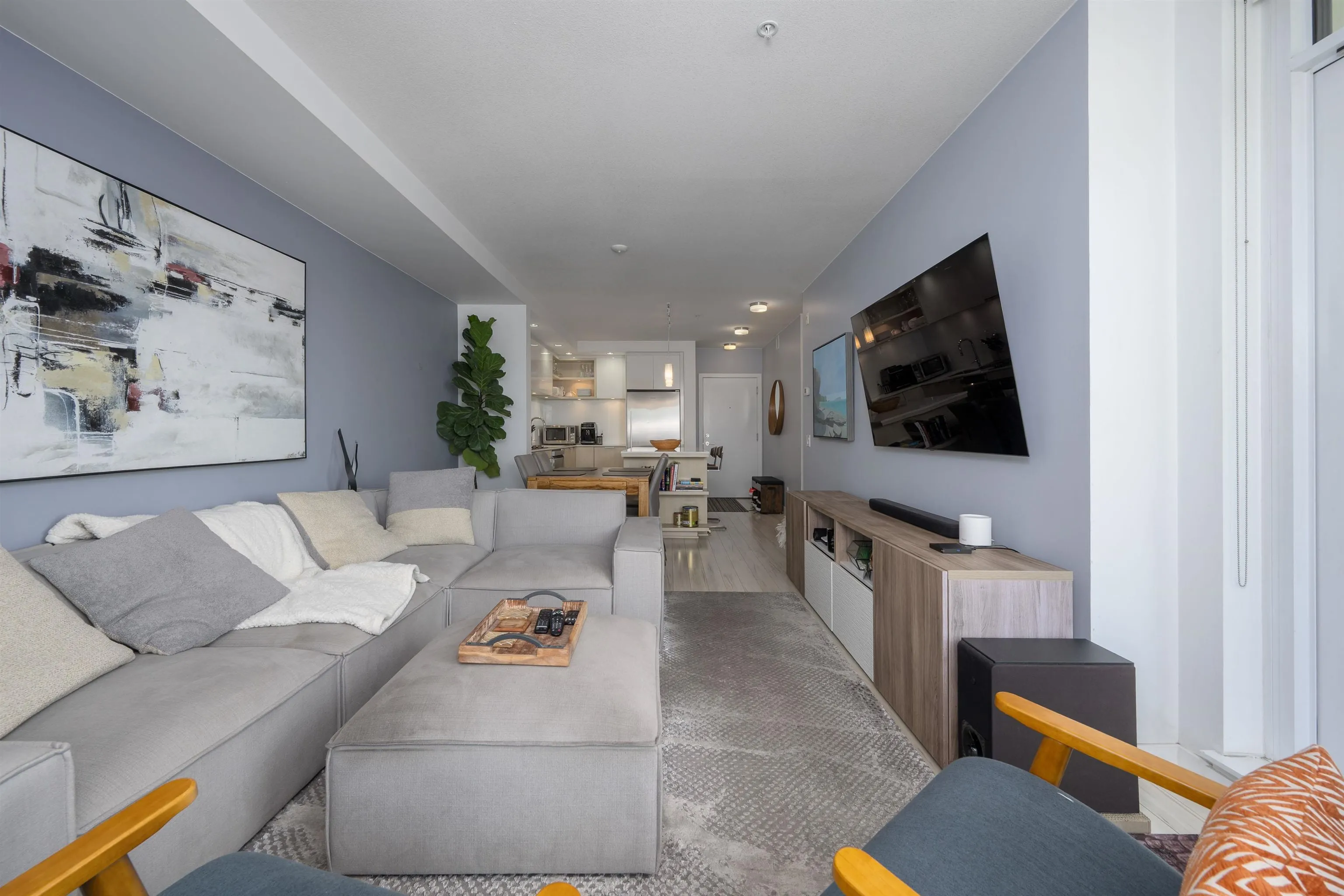 111 E 3rd Street #409