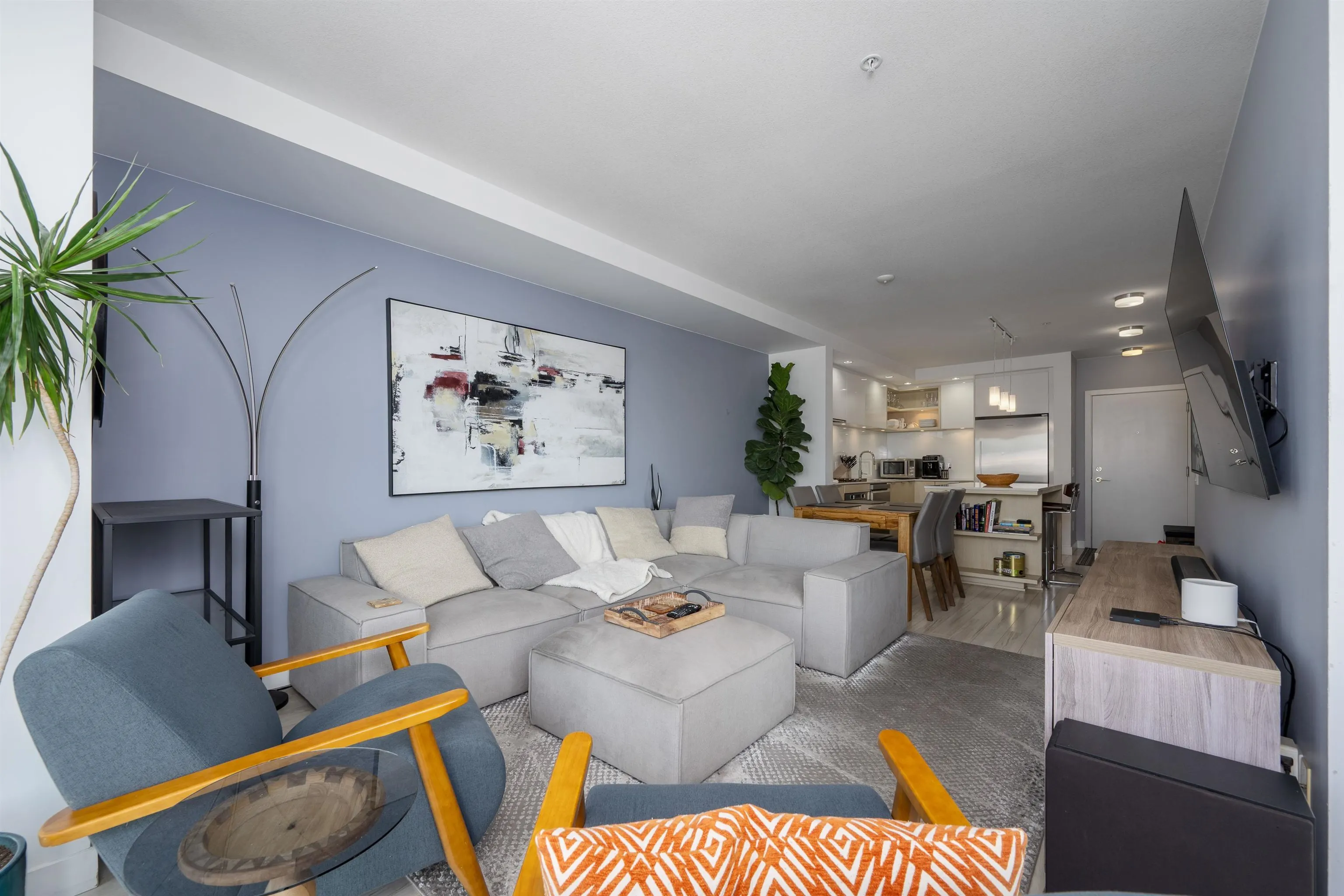 111 E 3rd Street #409