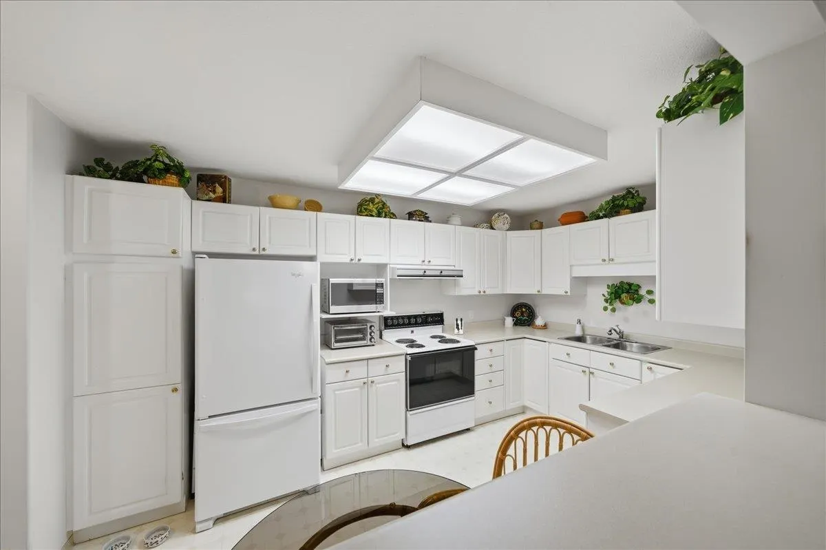 12071 232b Street #23