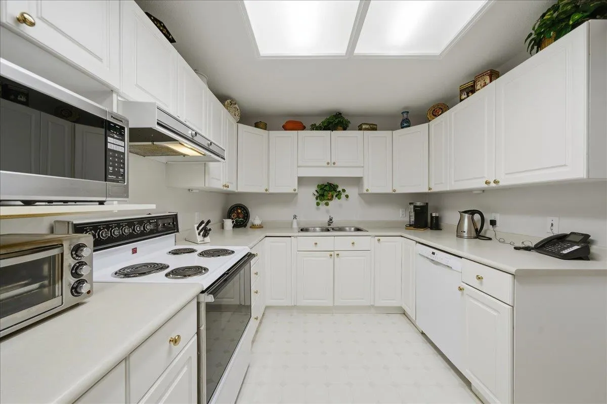 12071 232b Street #23