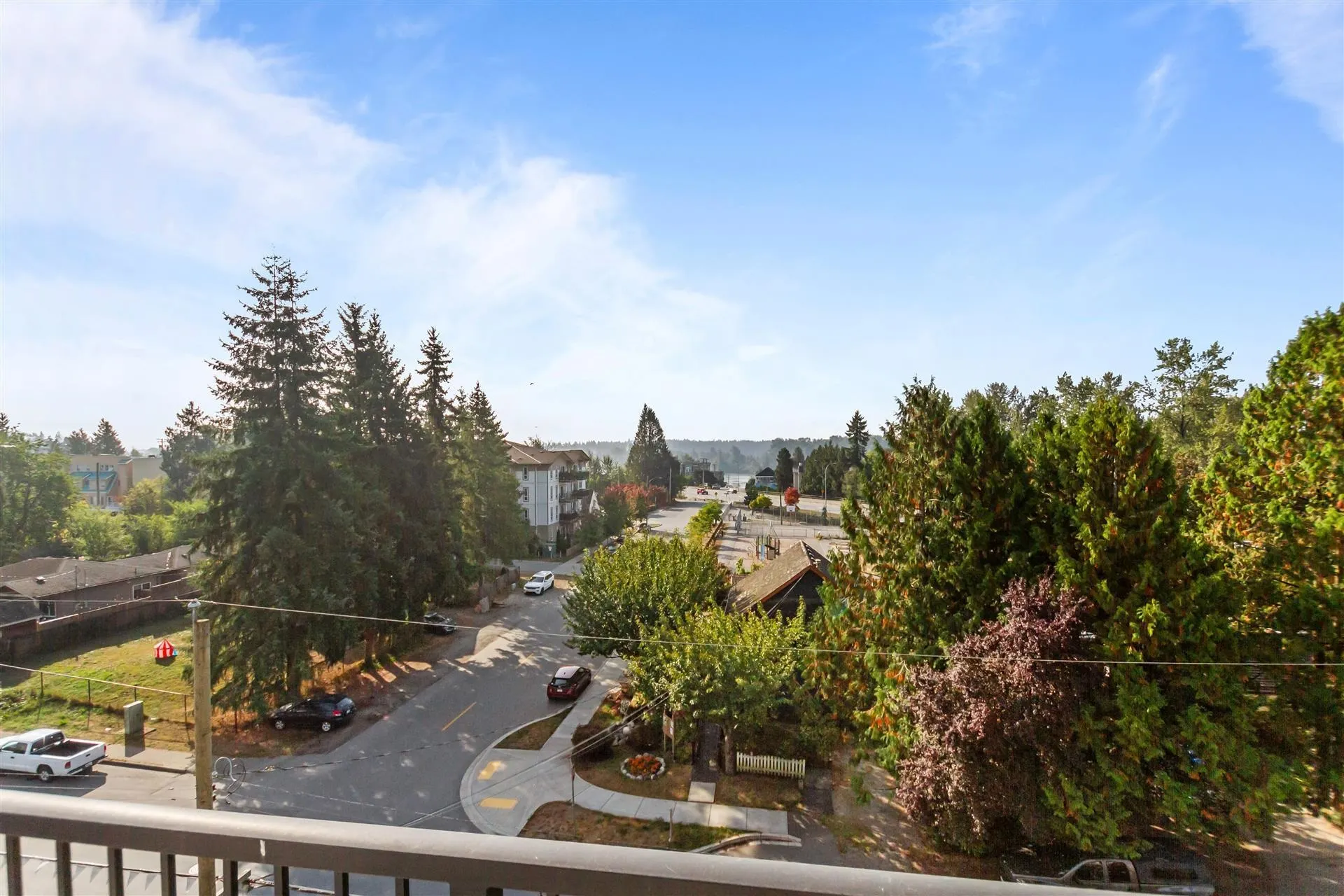 22290 North Avenue #406