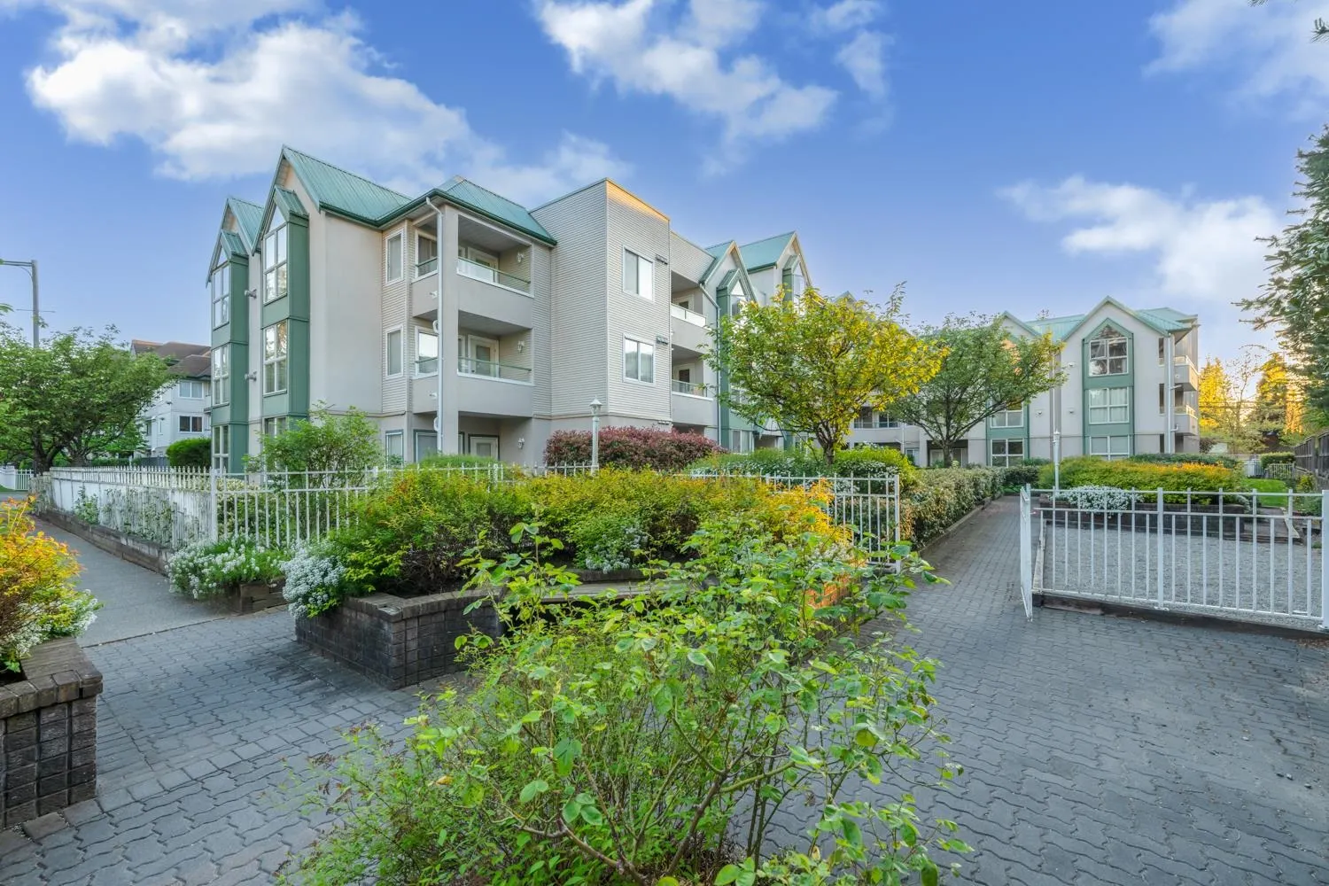 10128 132 Street #313