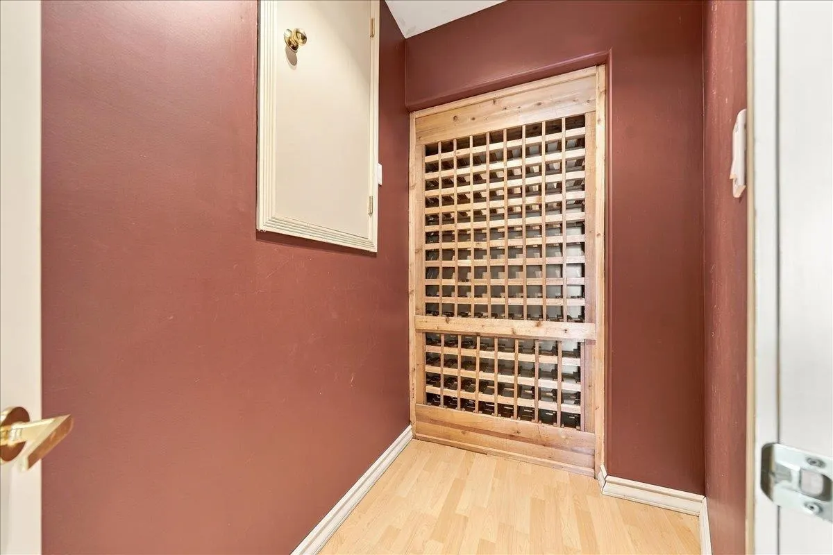 2790 Chelsea Close