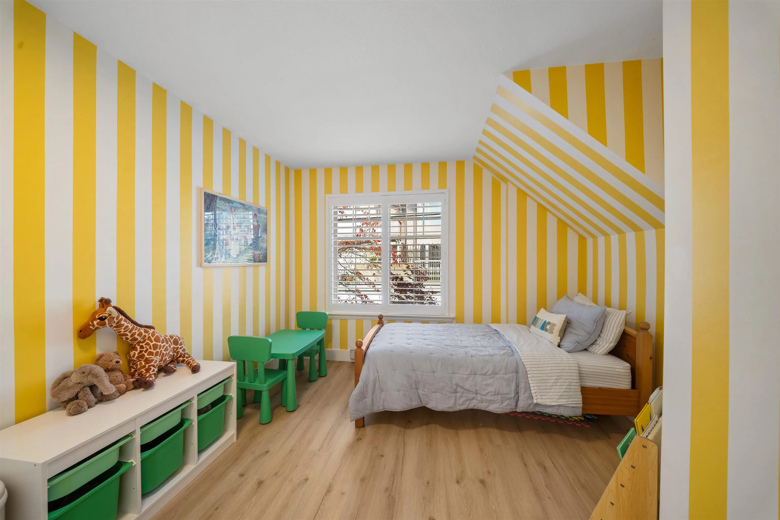 222 E 5th Street #18