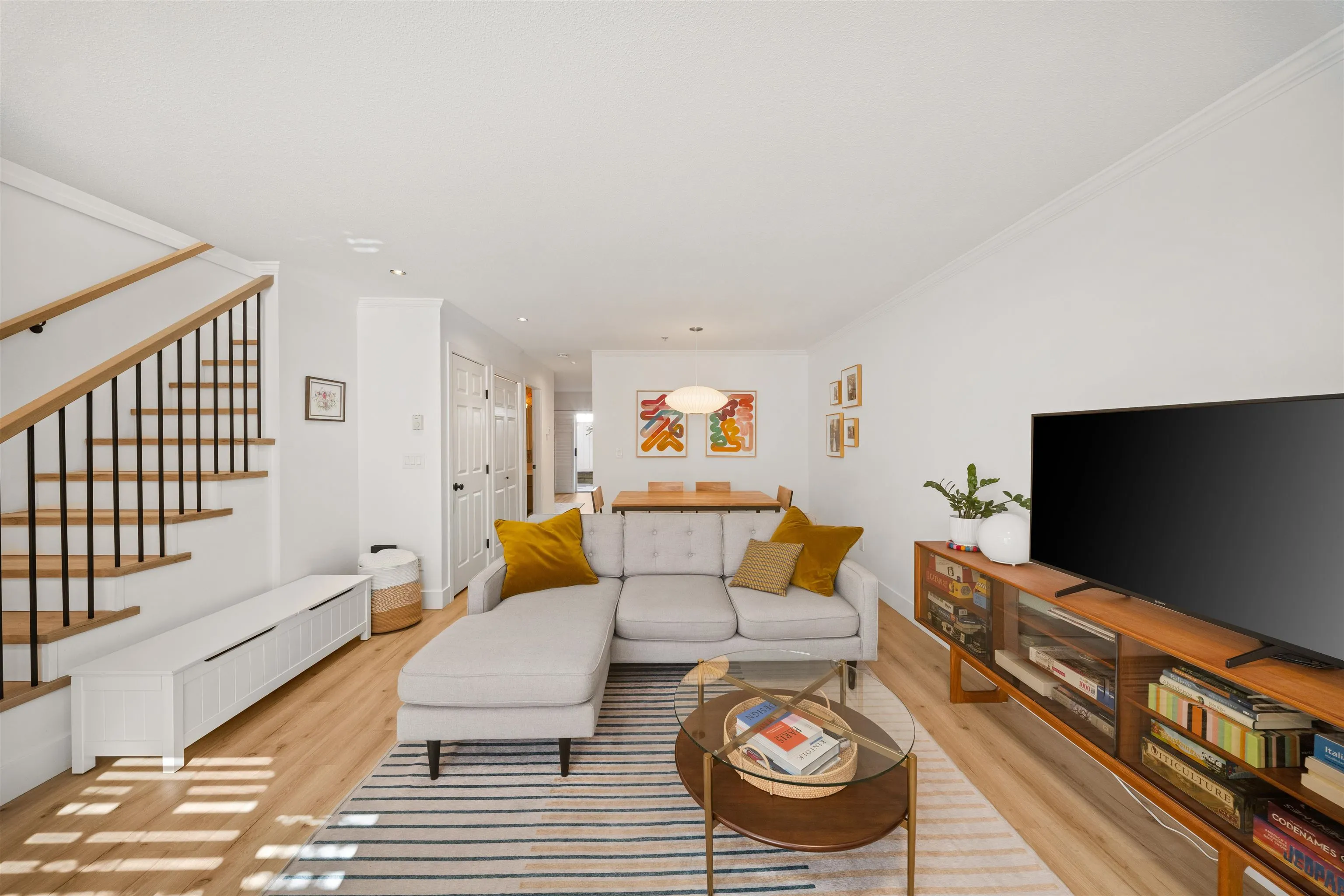 222 E 5th Street #18