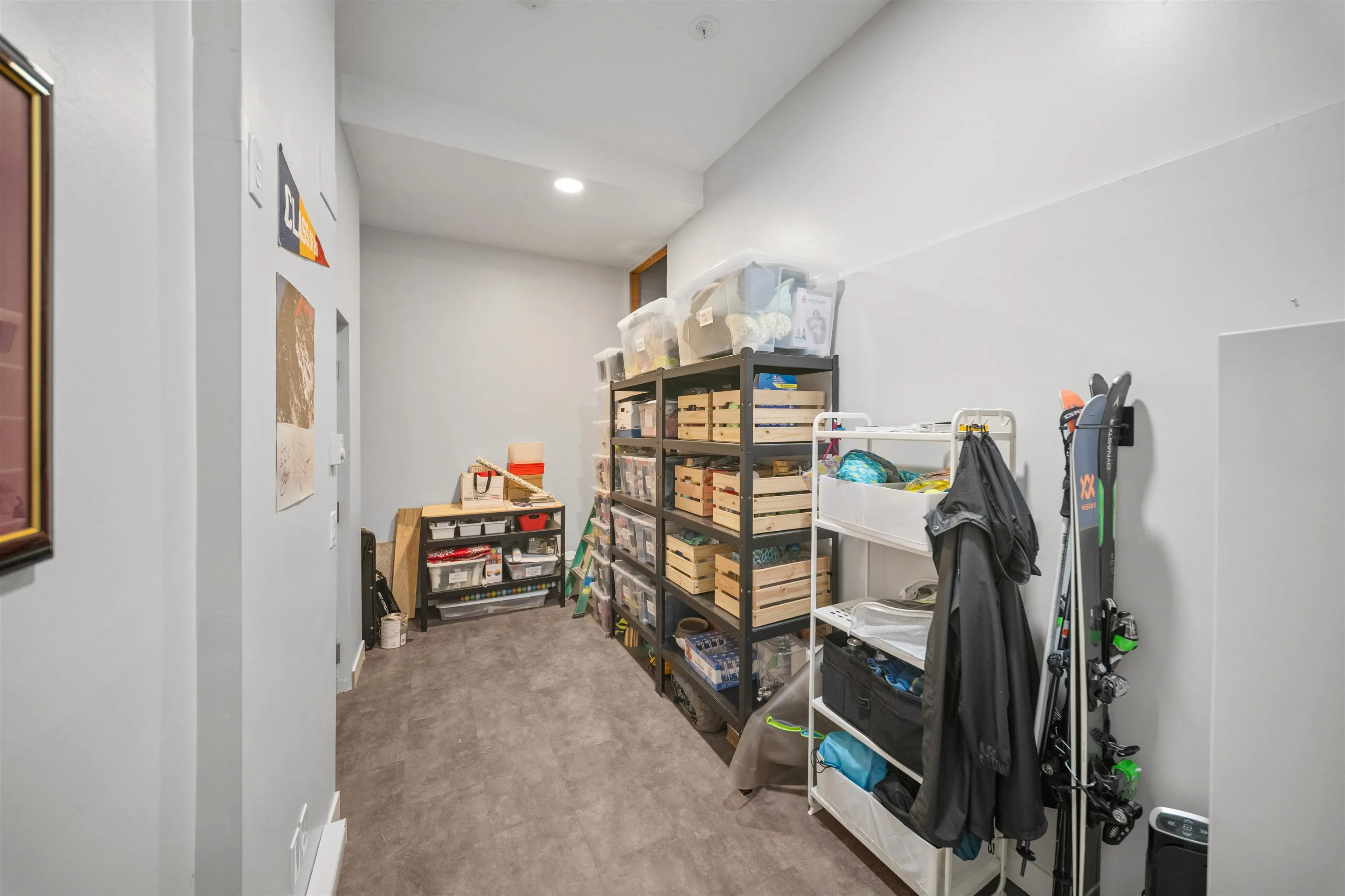 222 E 5th Street #18