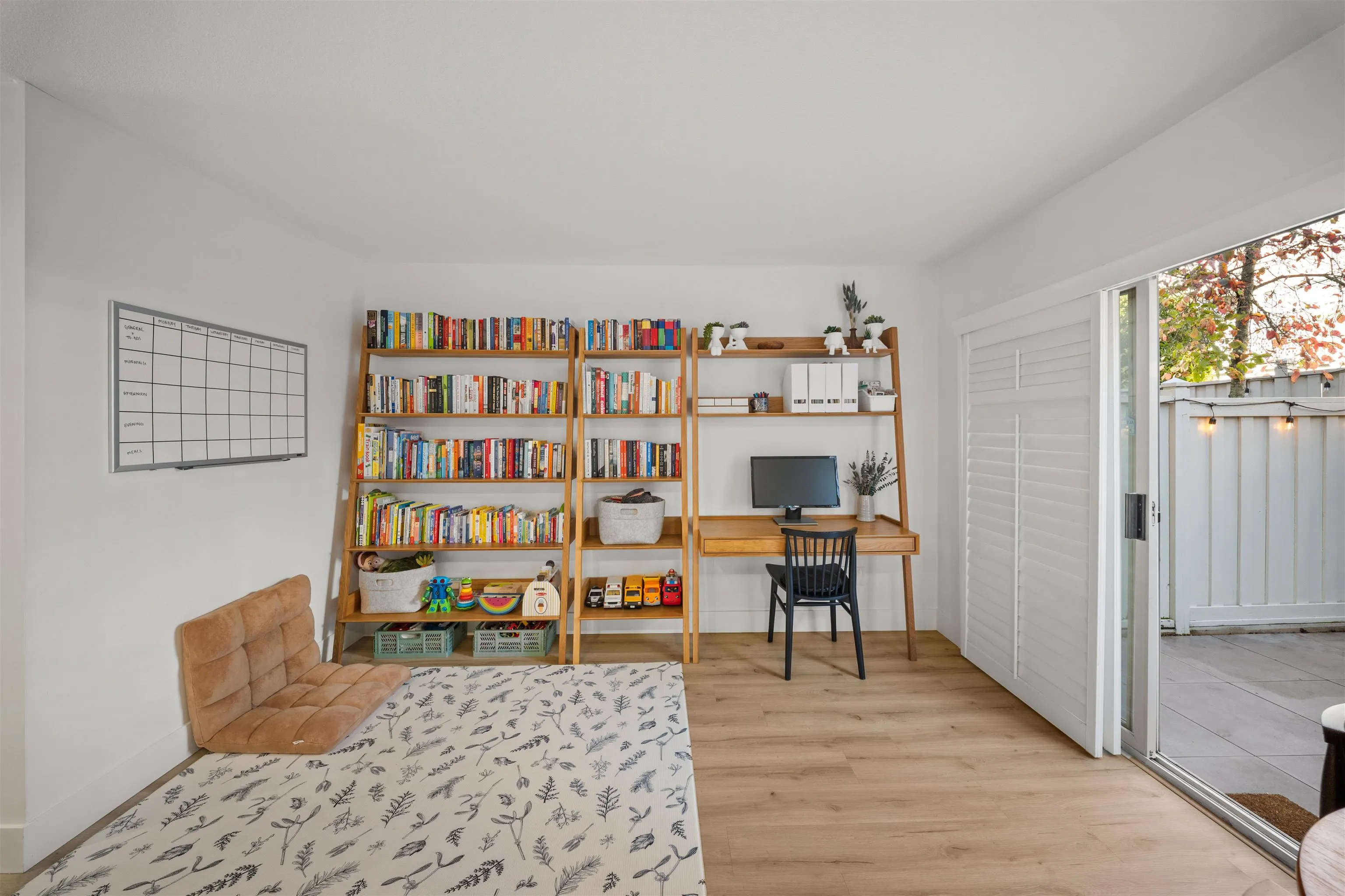 222 E 5th Street #18