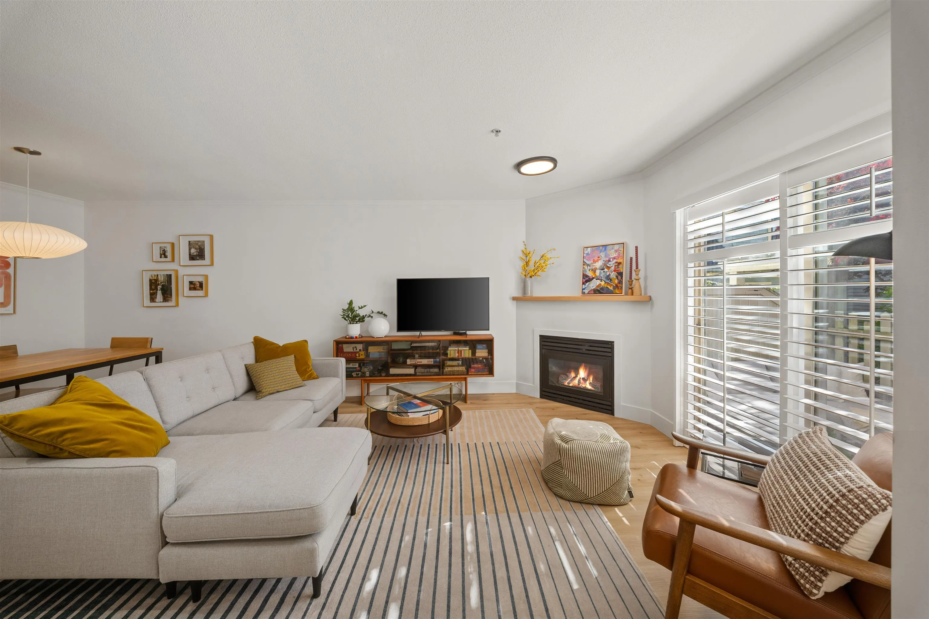 222 E 5th Street #18