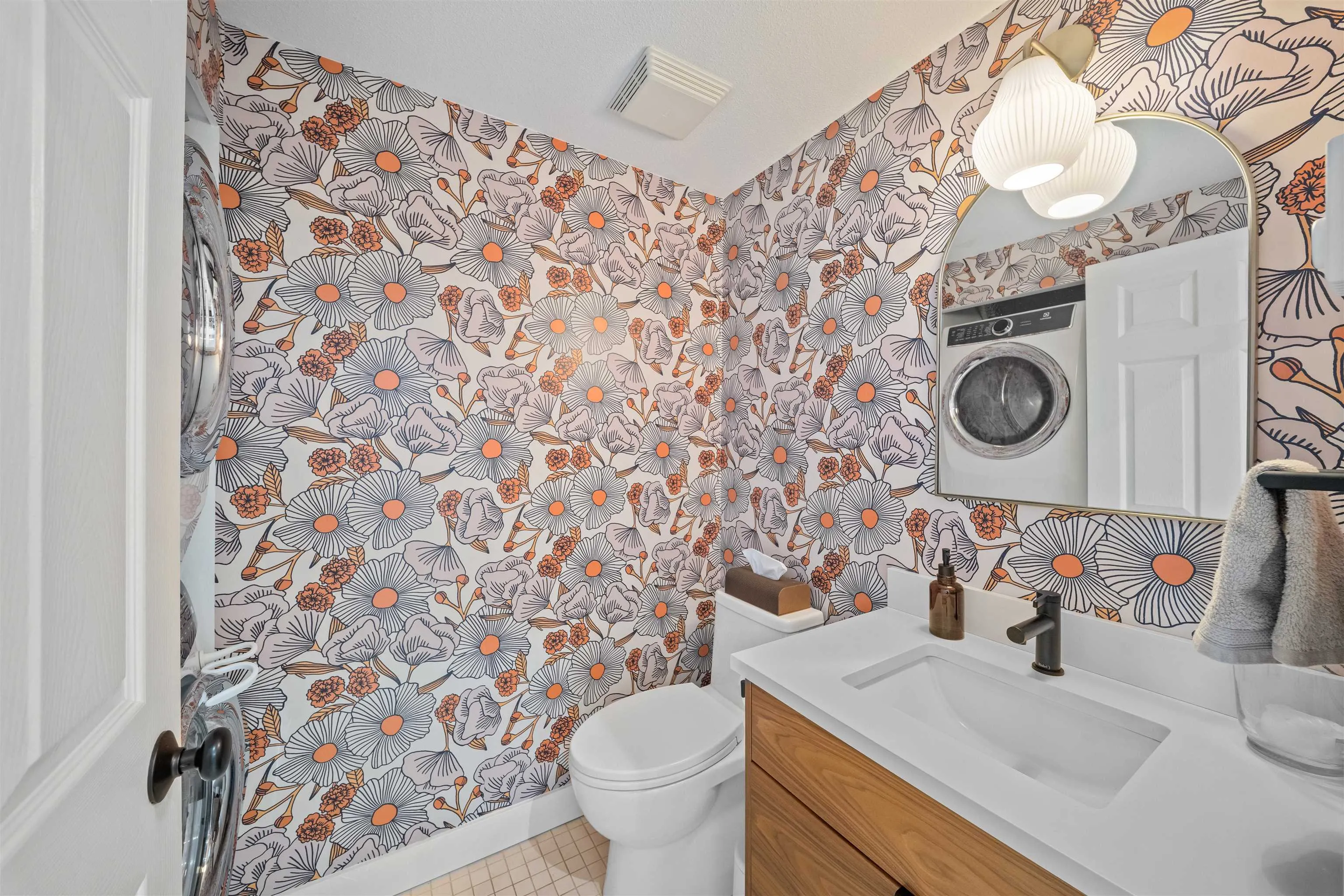222 E 5th Street #18
