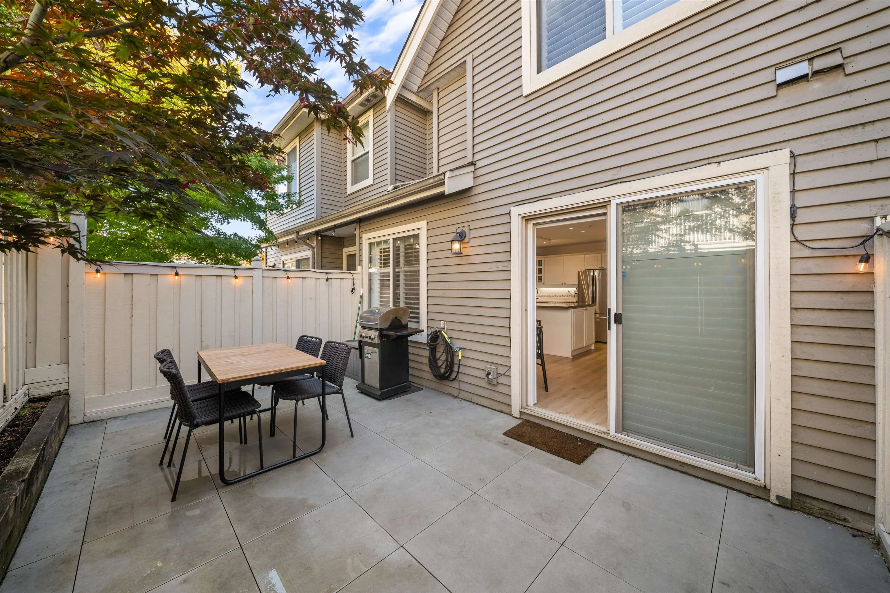 222 E 5th Street #18