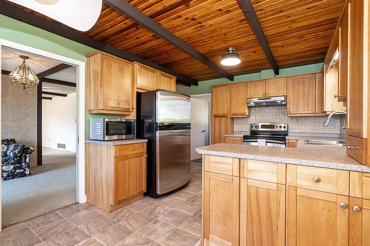 899 Glencoe Drive