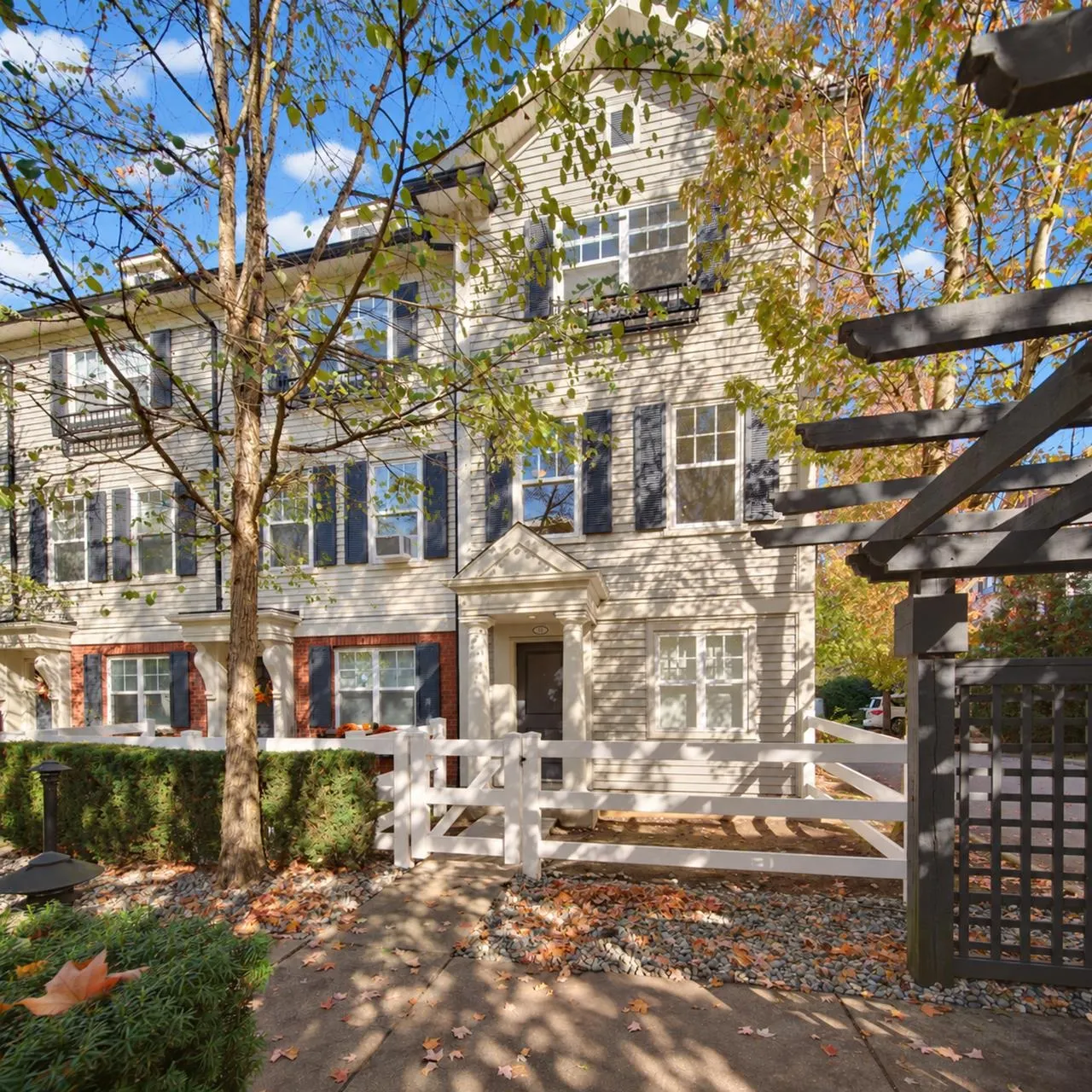 2495 Davies Avenue #43
