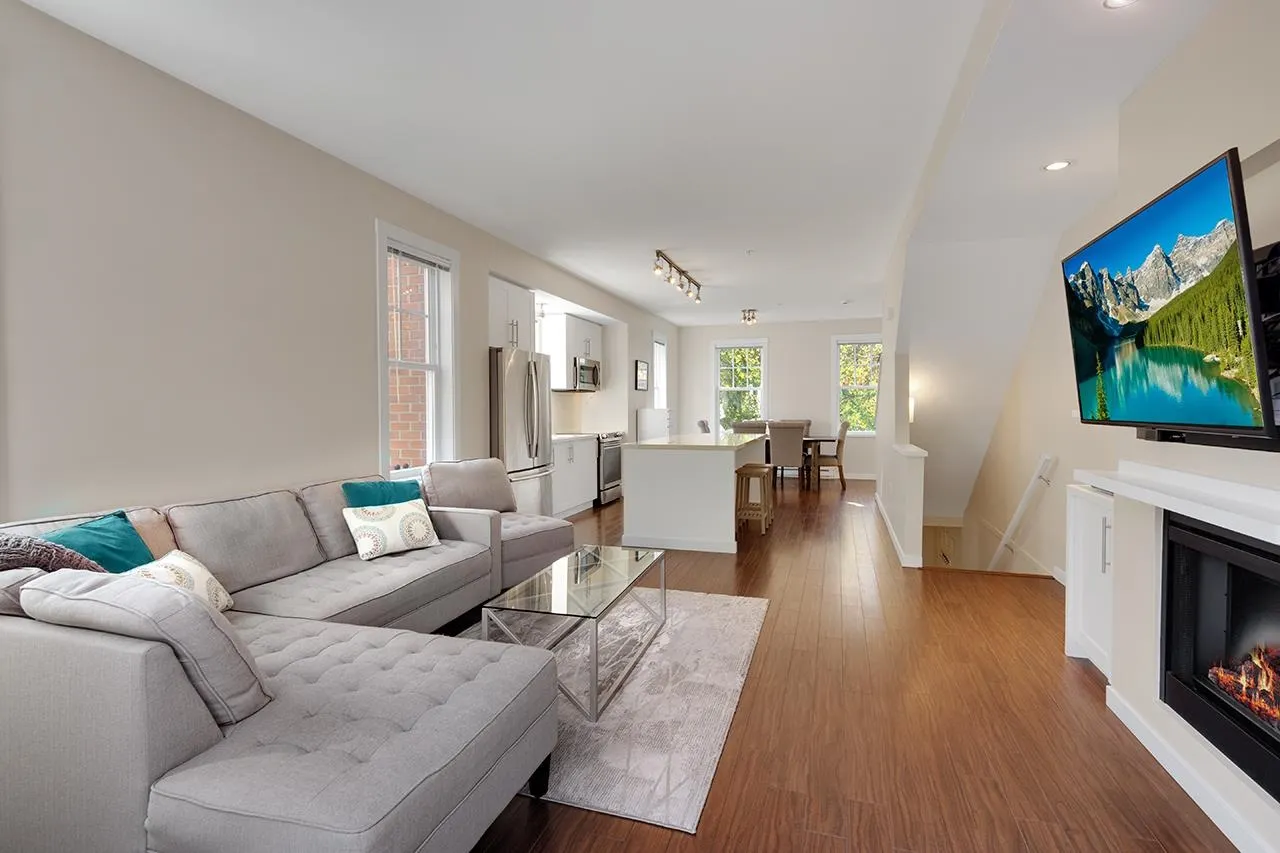 2495 Davies Avenue #43