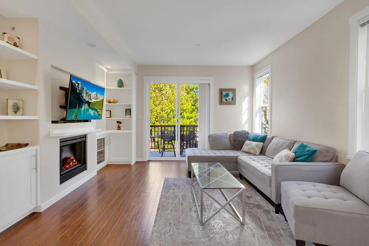 2495 Davies Avenue #43