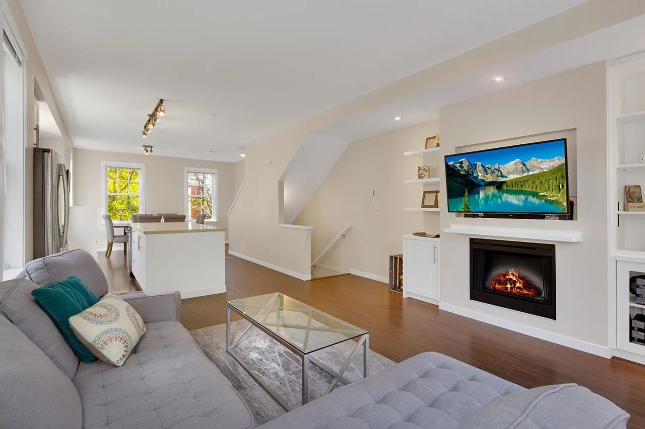2495 Davies Avenue #43