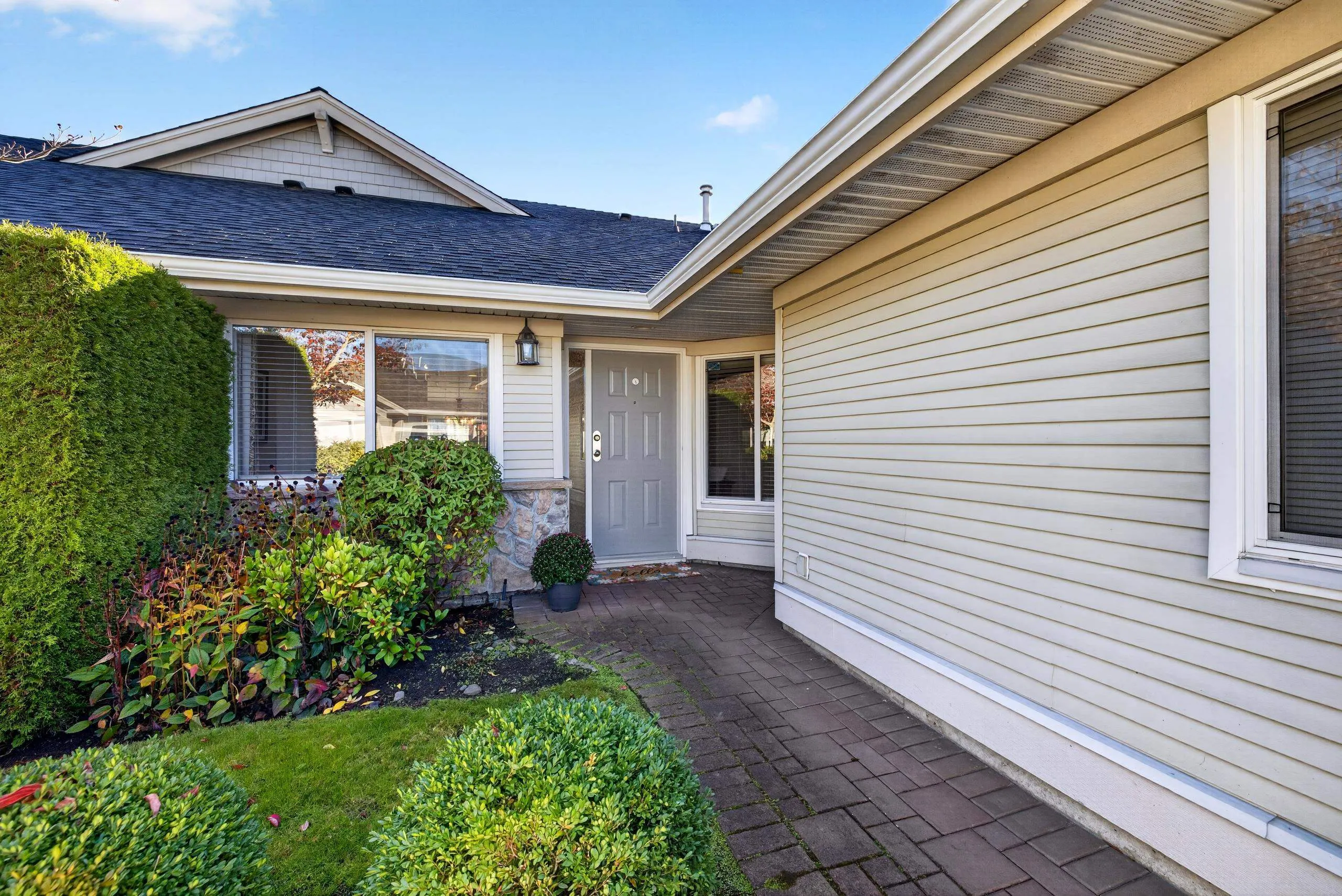 17516 4 Avenue #23