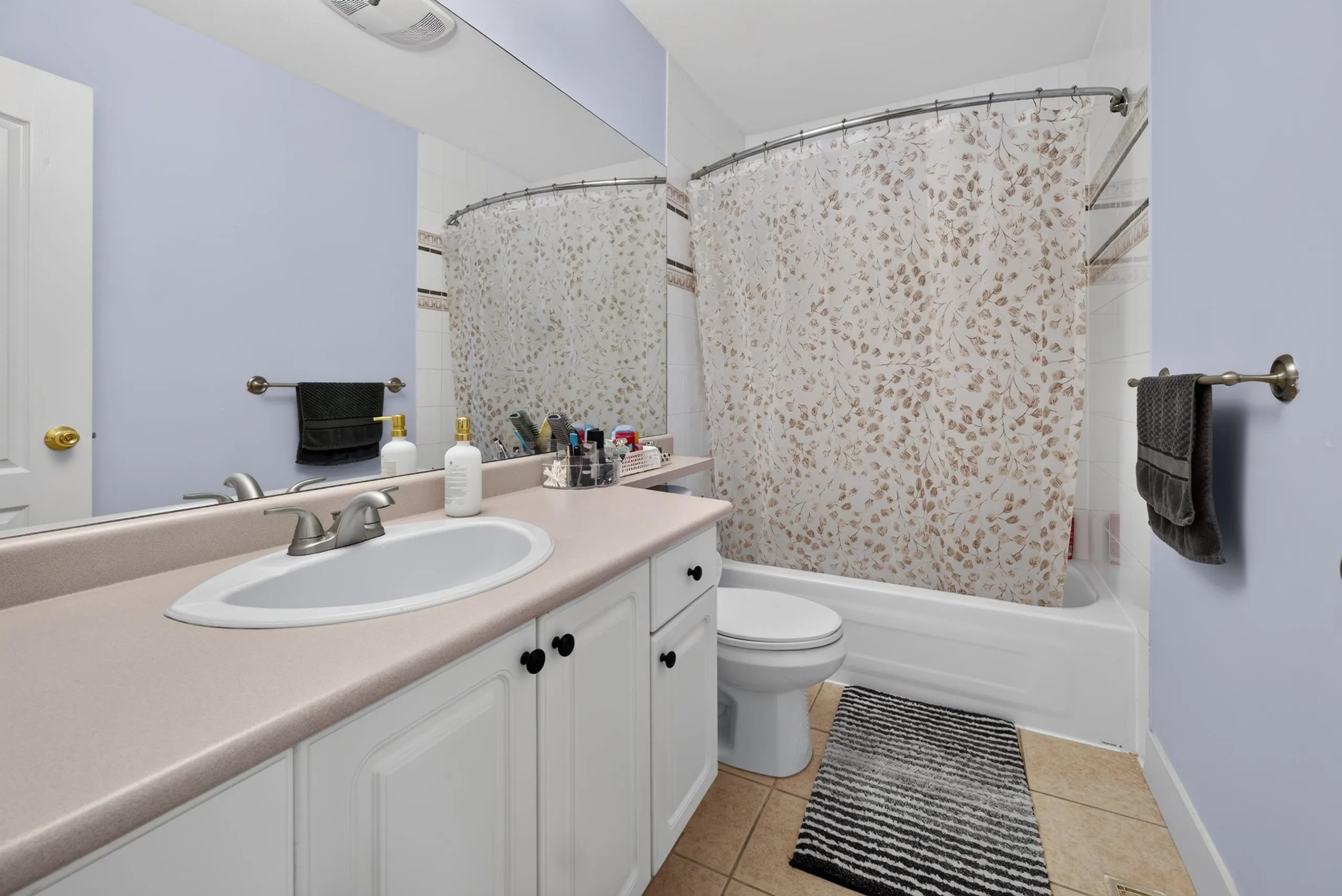 7250 122 Street #15