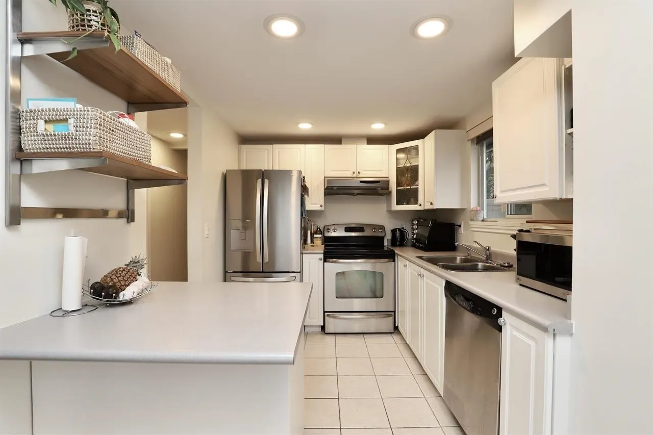 21409 Dewdney Trunk Road #16