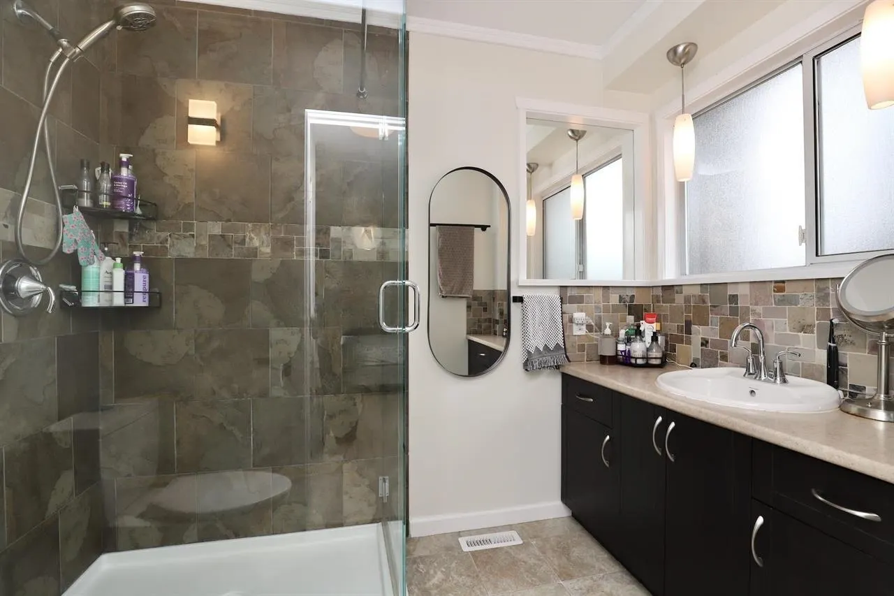 21409 Dewdney Trunk Road #16