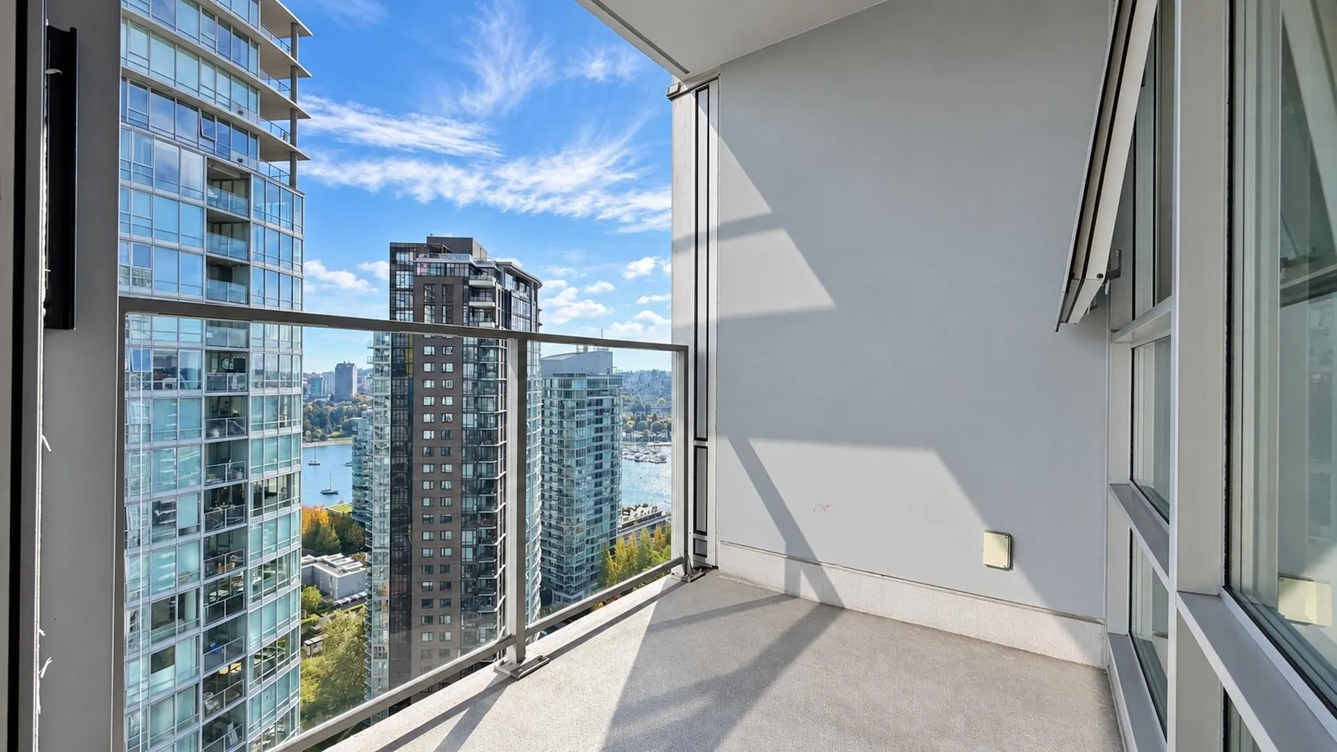1495 Richards Street #2905
