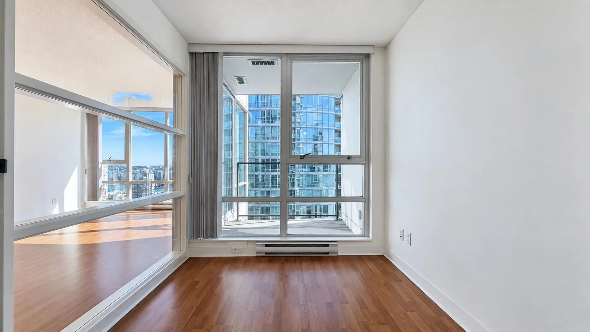 1495 Richards Street #2905